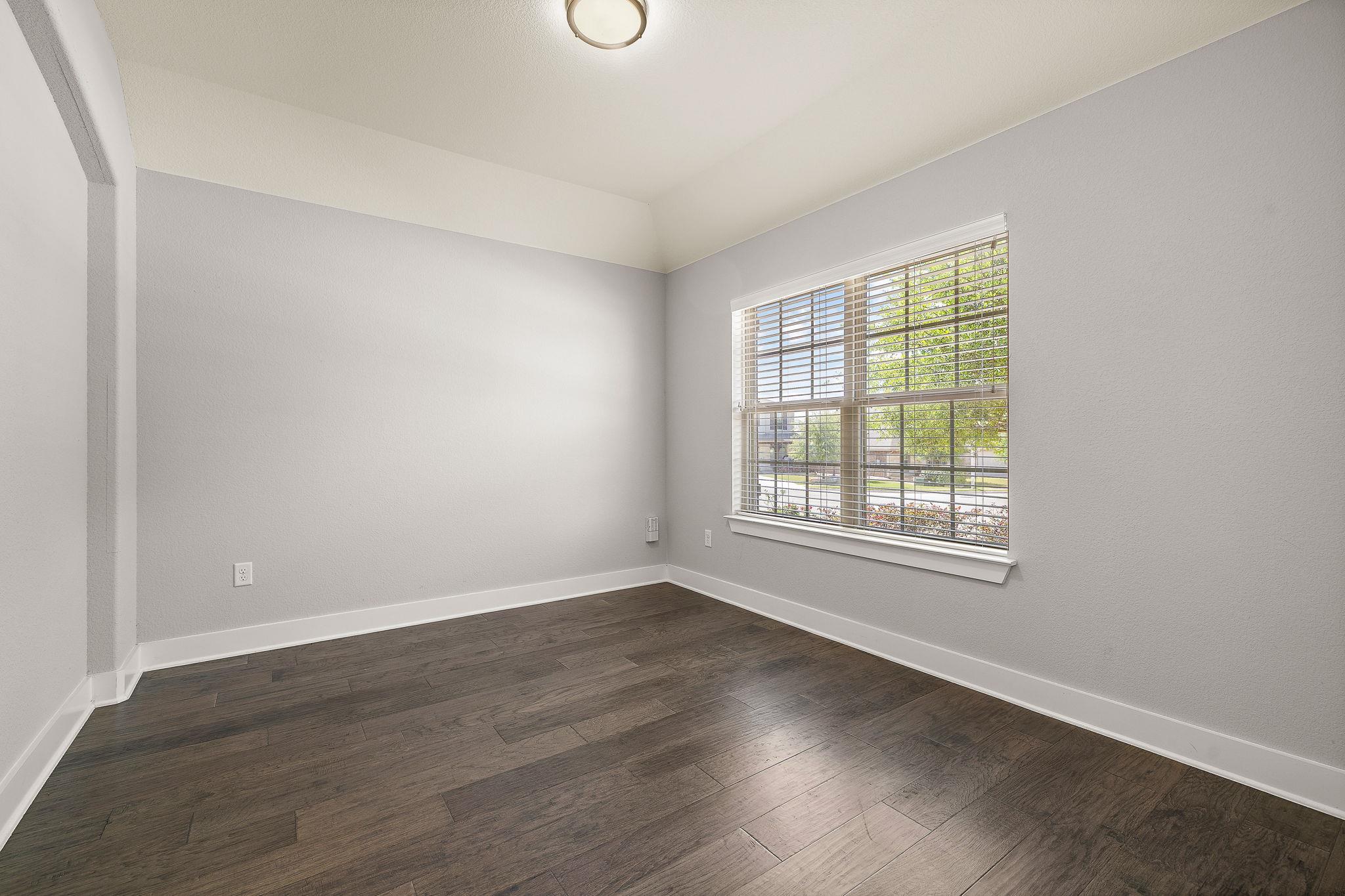 7520 Kinross TRL