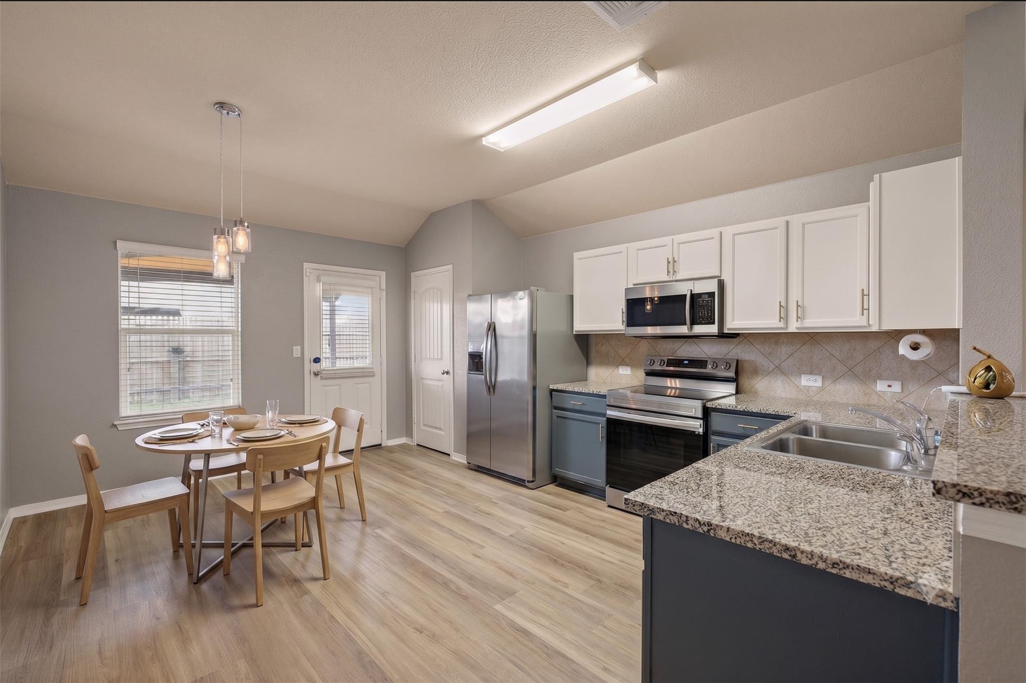 12105 Jamie DR