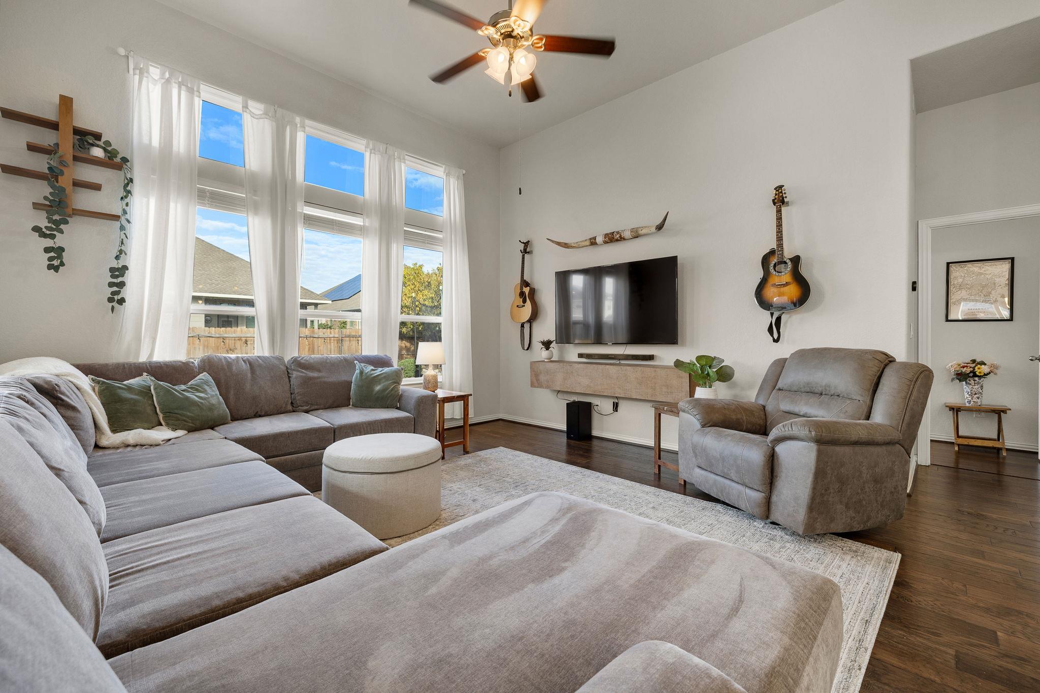 8008 Bassano DR