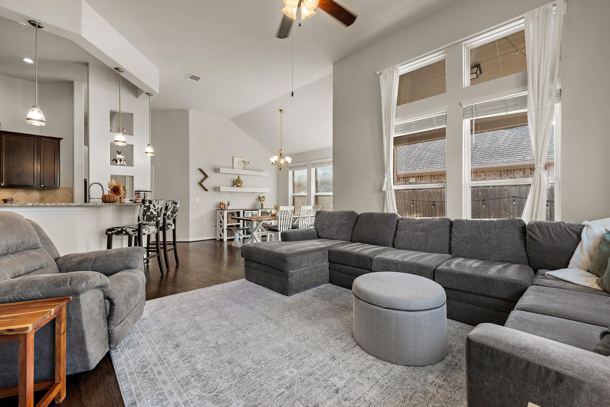 8008 Bassano DR