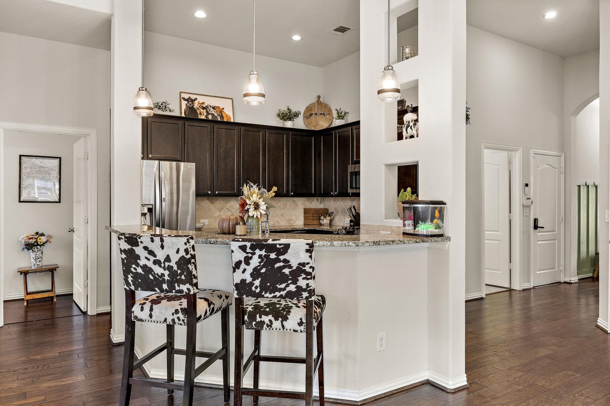 8008 Bassano DR
