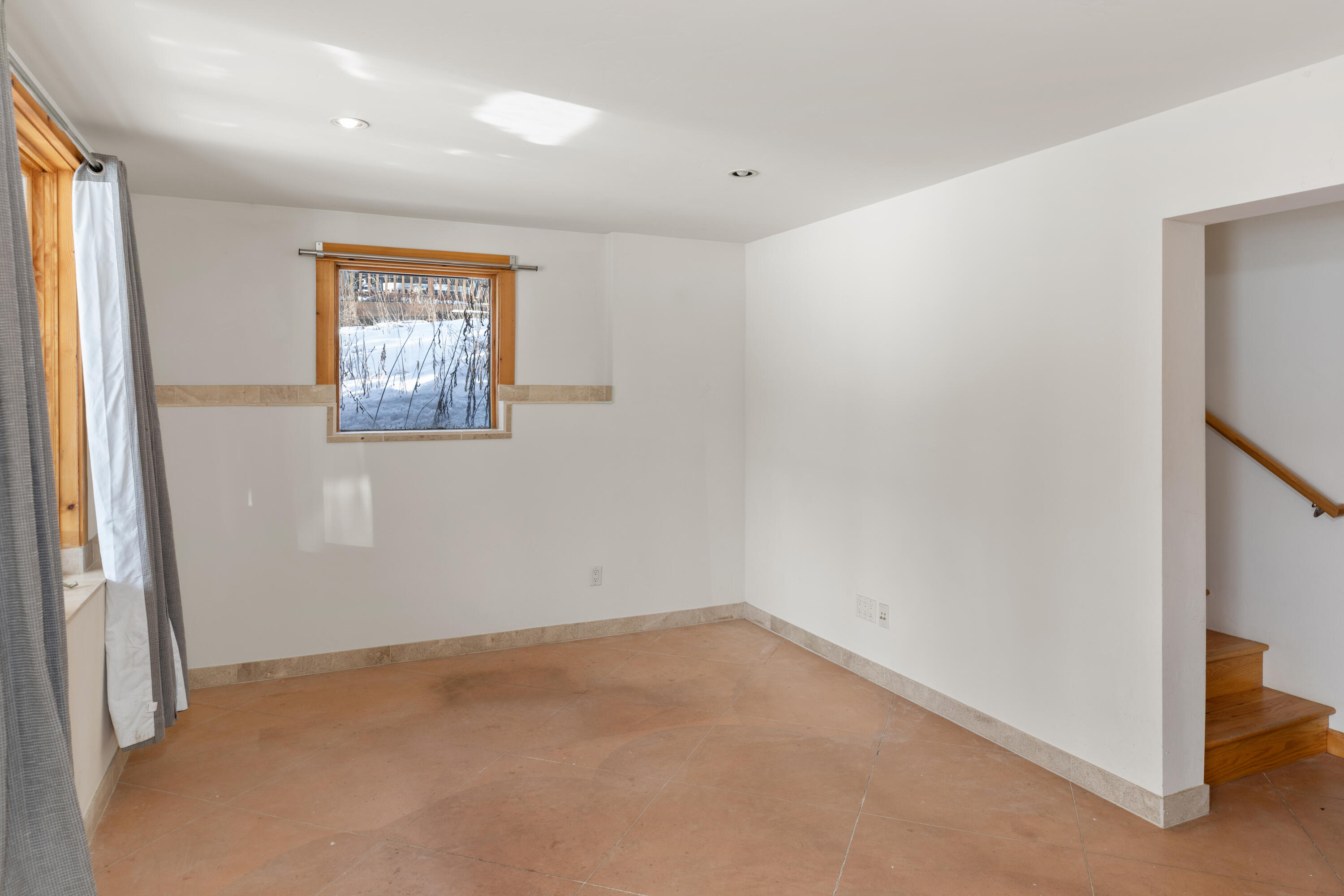 15 Beeslack Lane