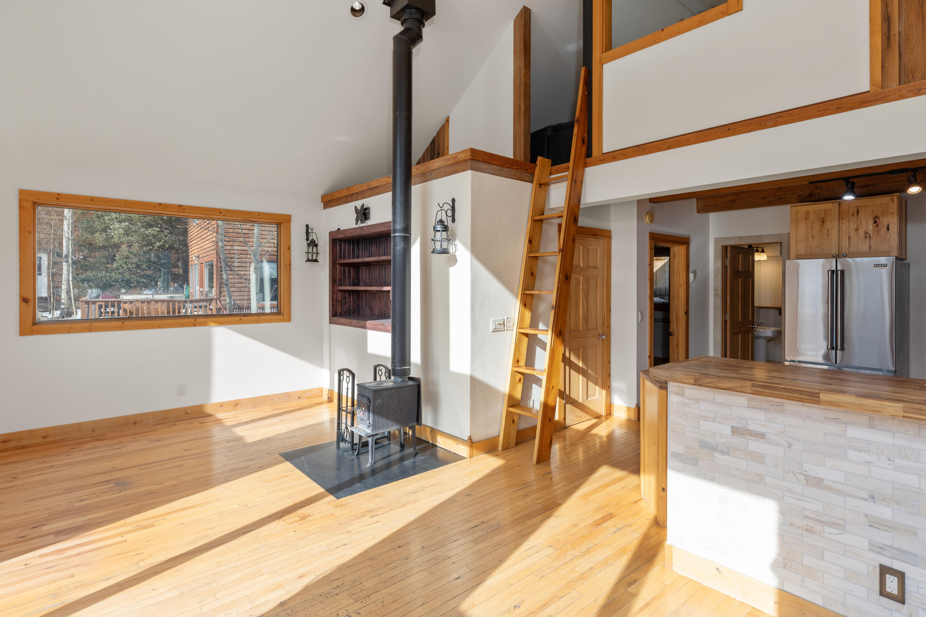 15 Beeslack Lane
