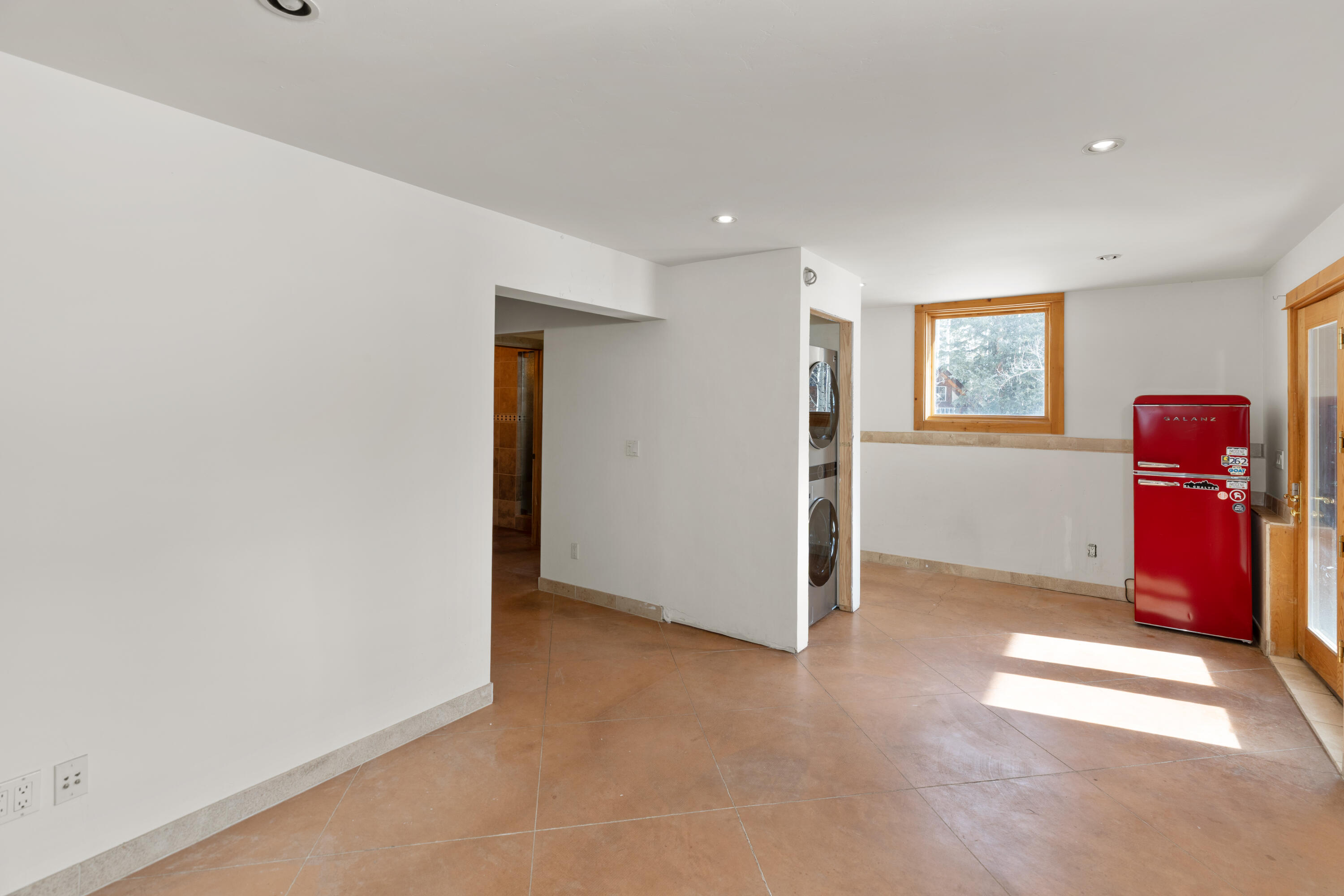 15 Beeslack Lane