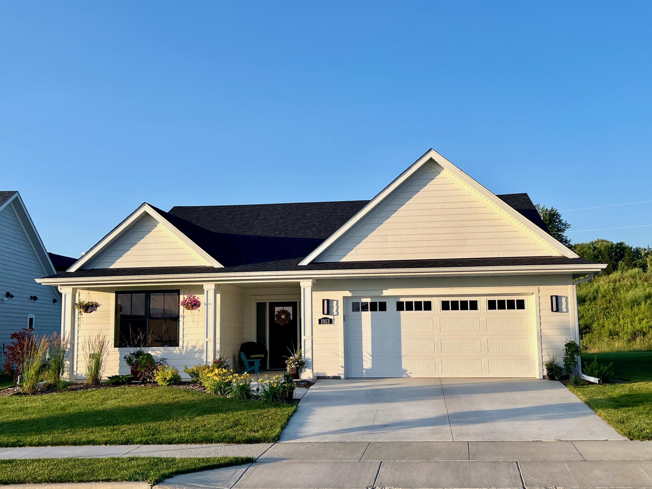 1909 Ontario Drive