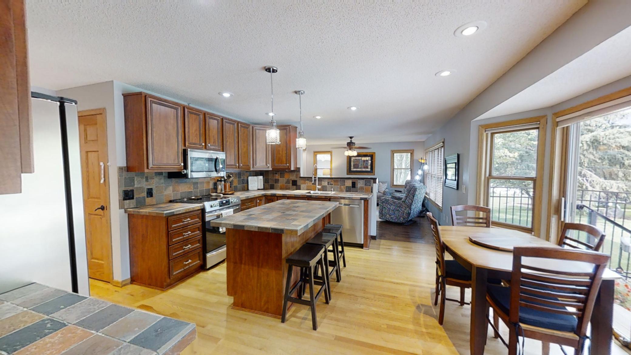 906 Clover Court