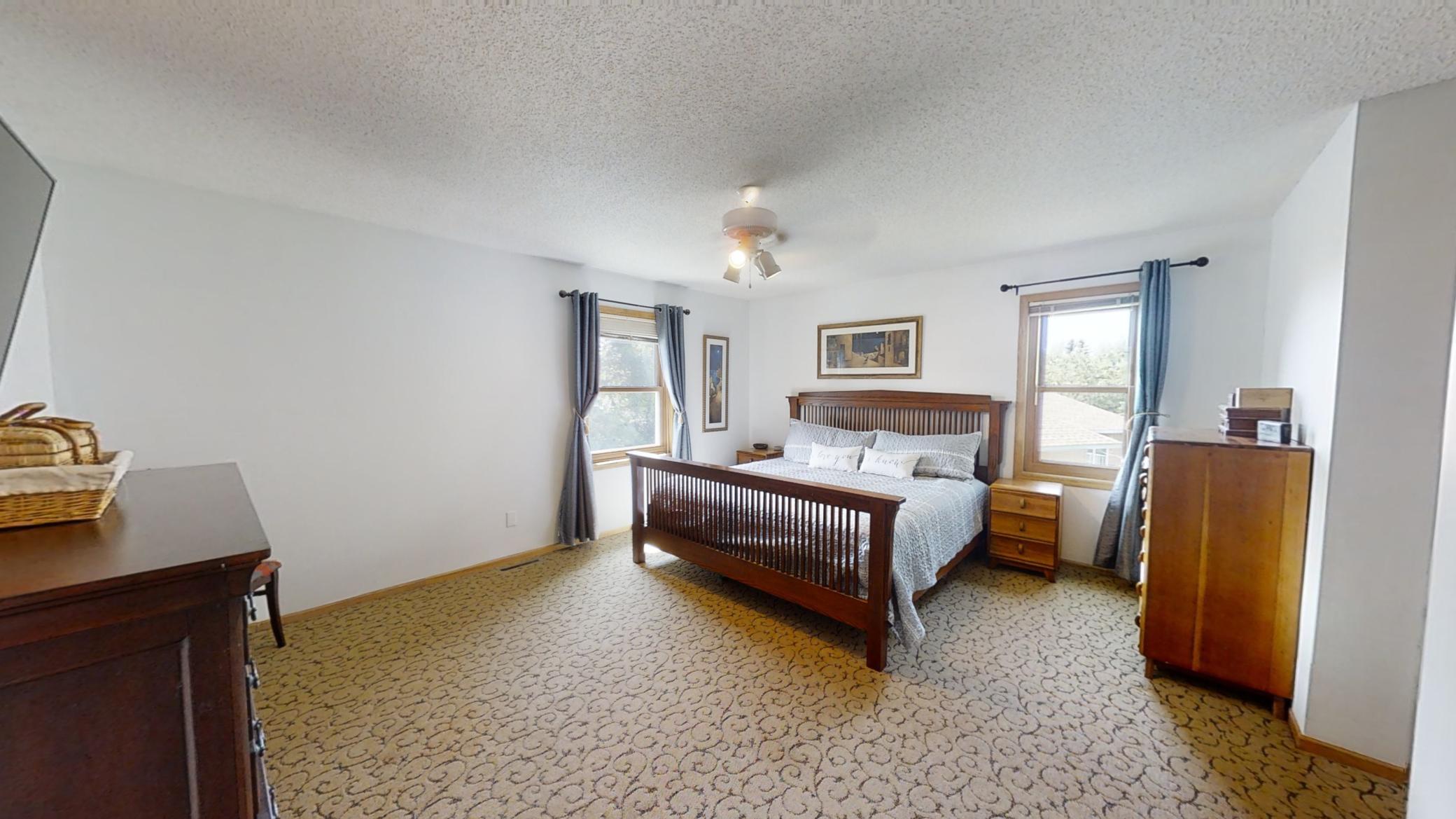 906 Clover Court