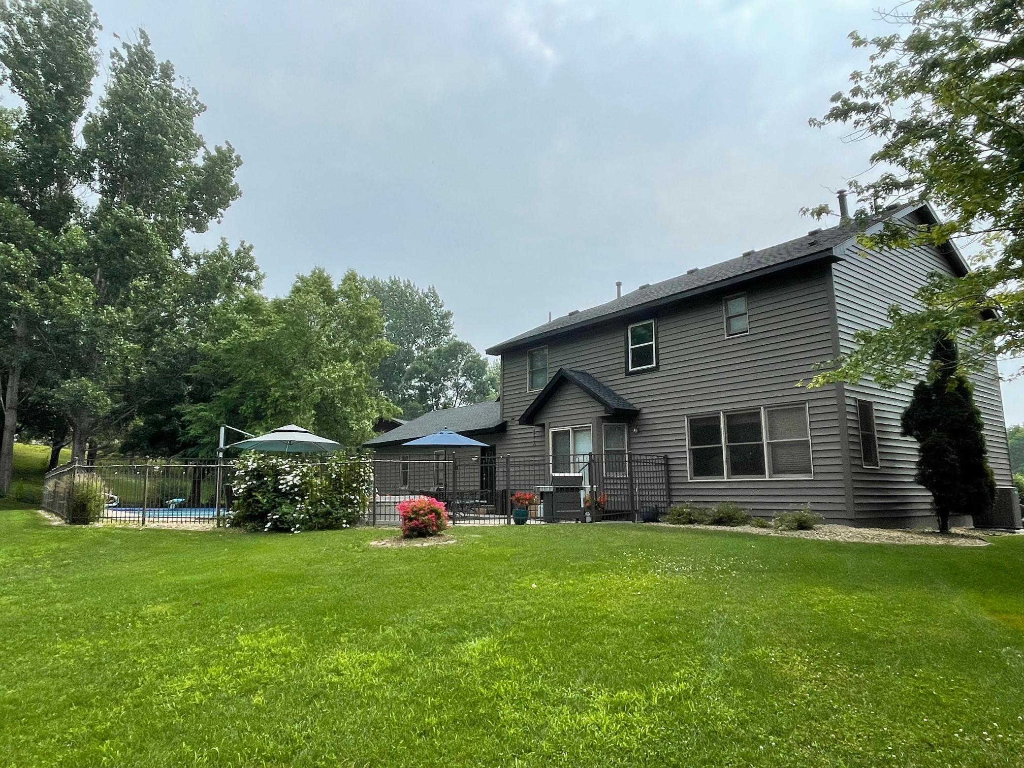 906 Clover Court