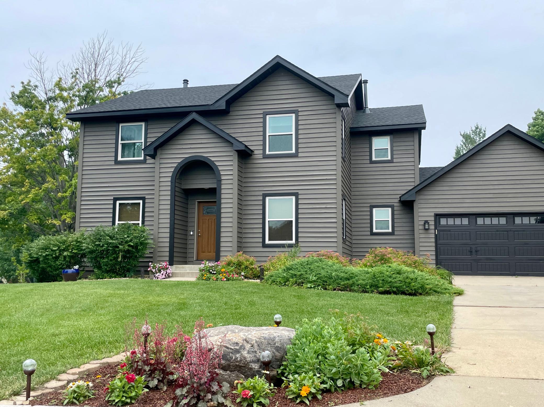 906 Clover Court