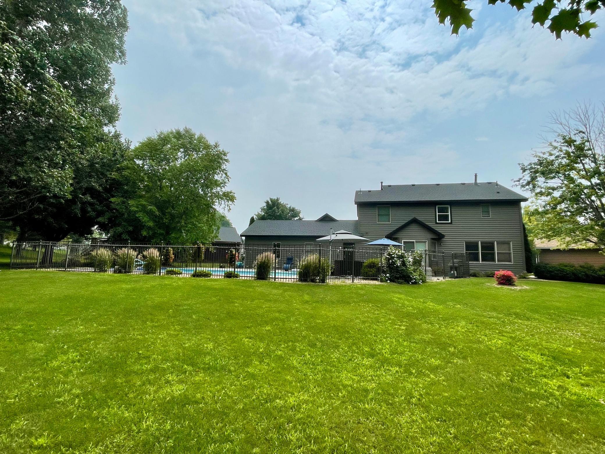 906 Clover Court
