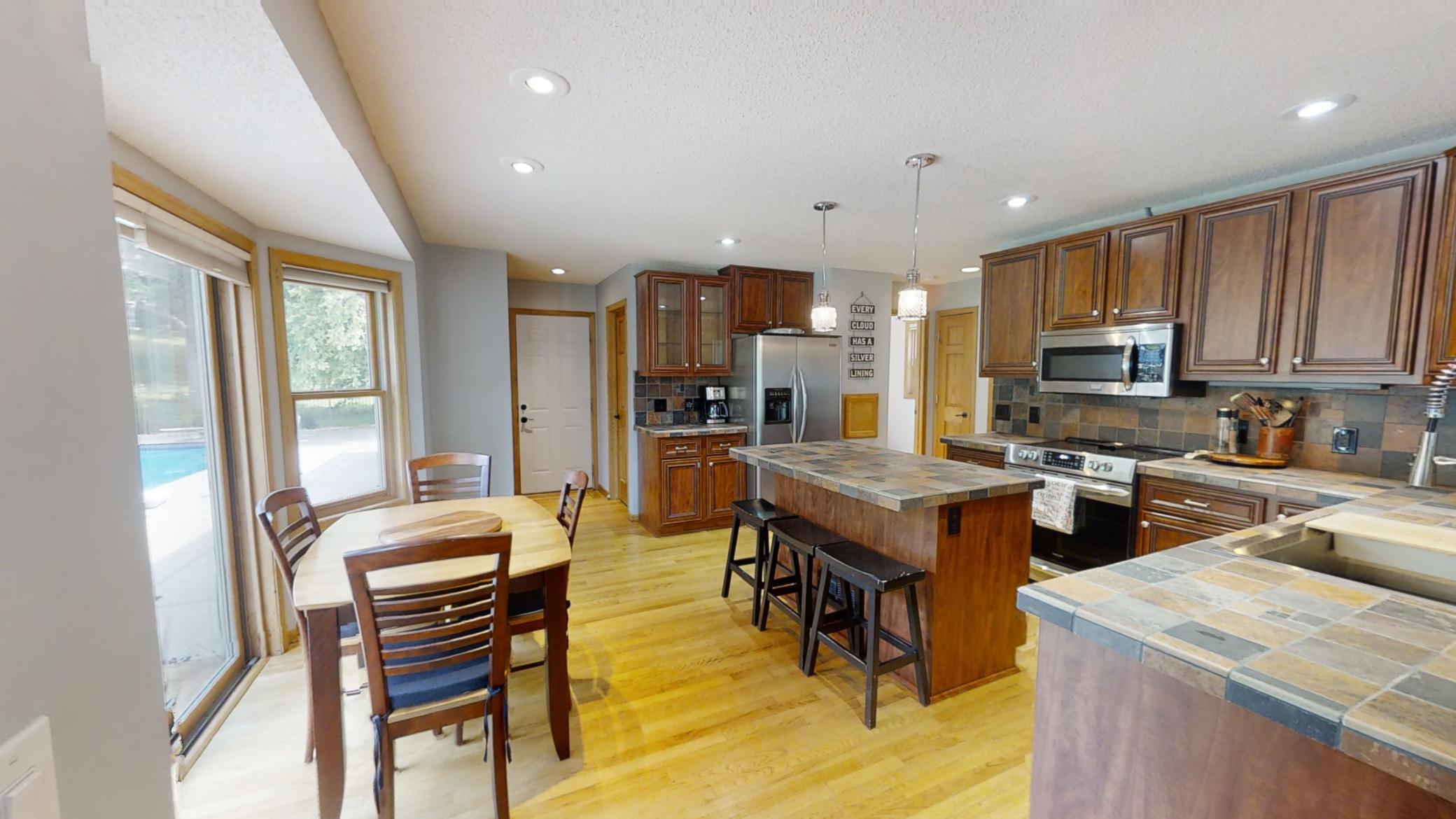 906 Clover Court