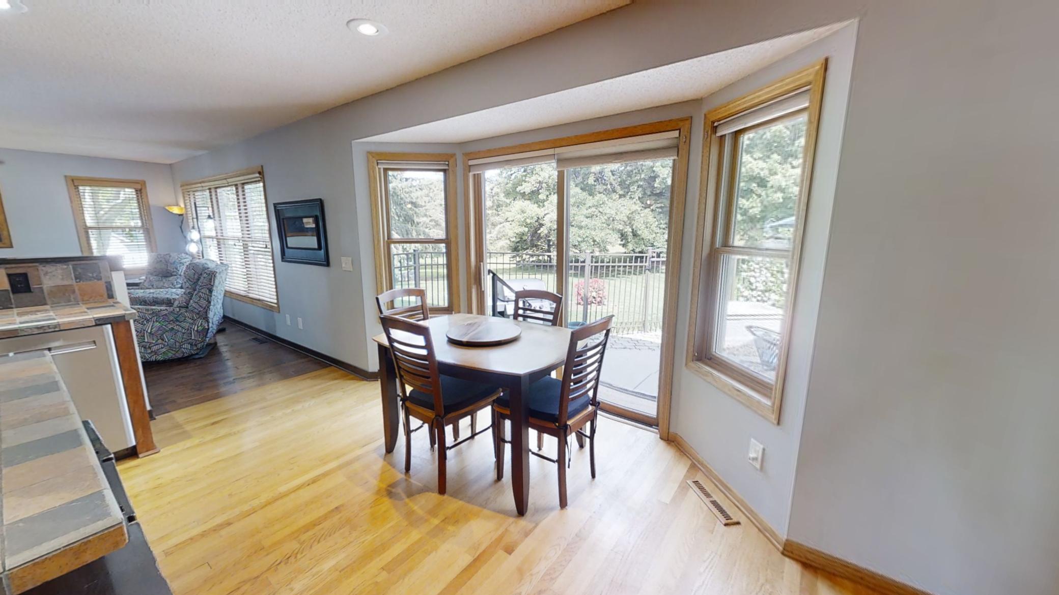 906 Clover Court