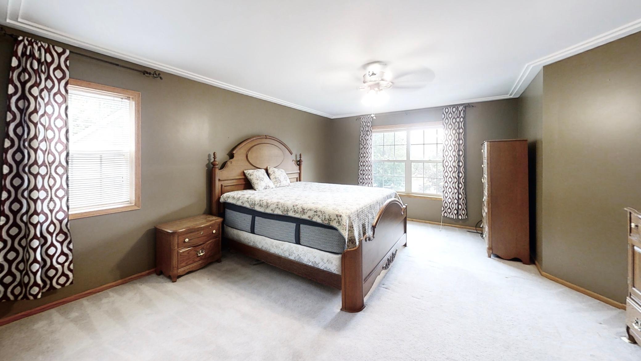 2418 Valley Court