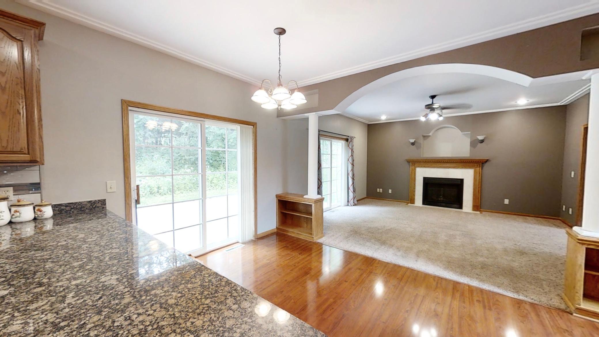 2418 Valley Court