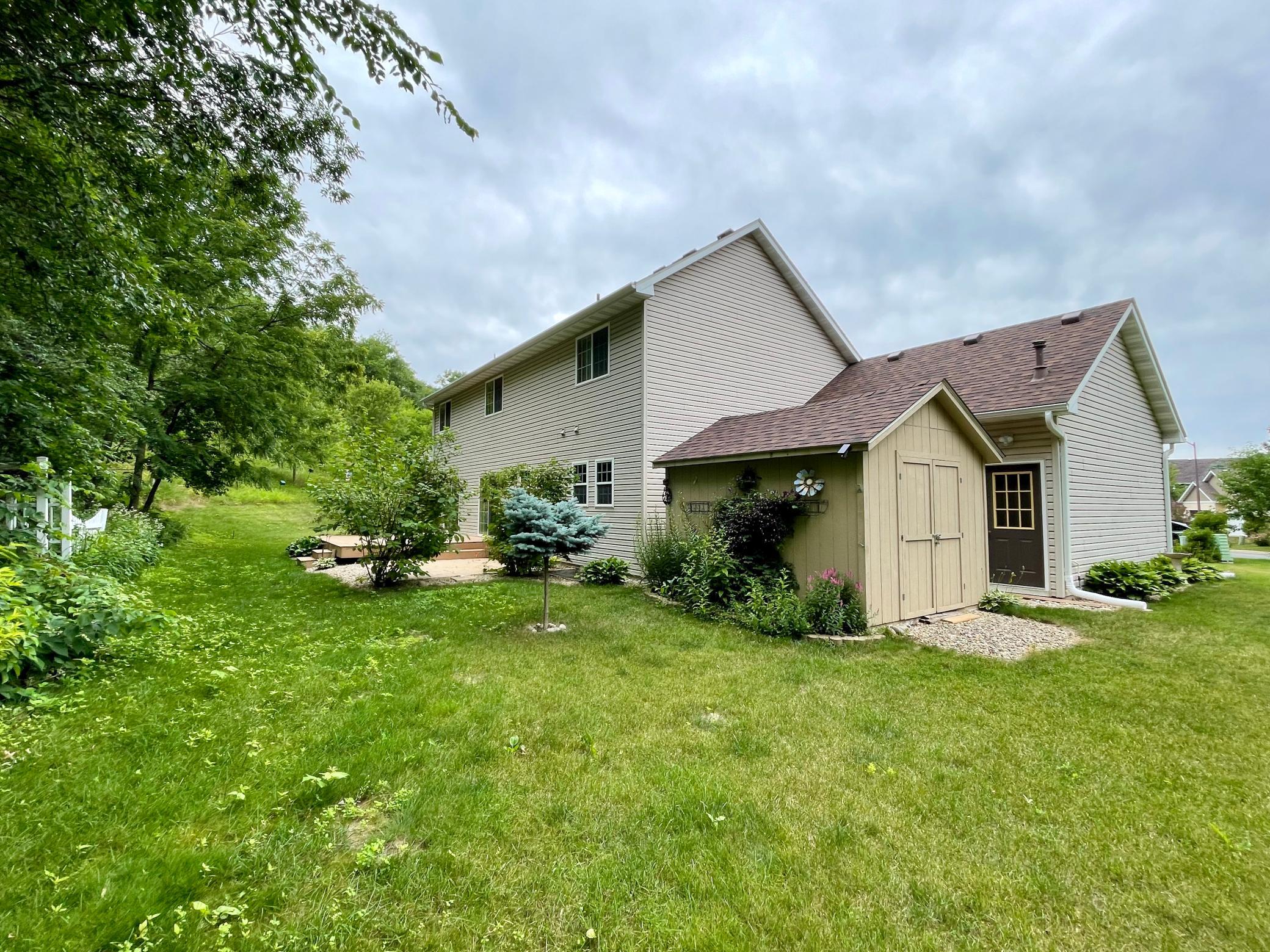 2418 Valley Court