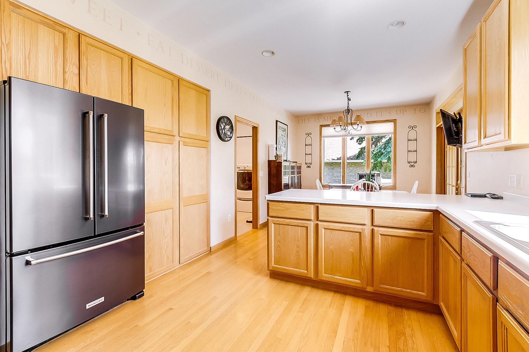 1512 Creek Lane