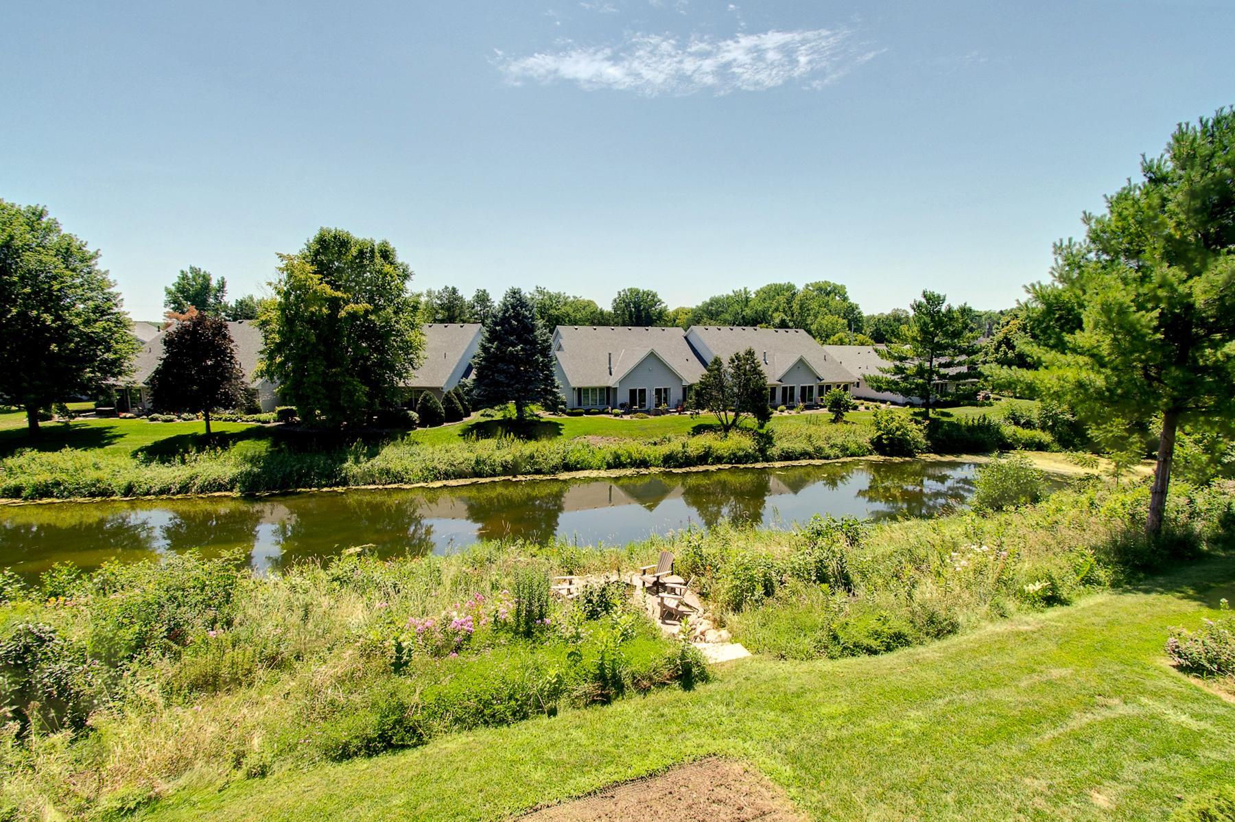 1512 Creek Lane