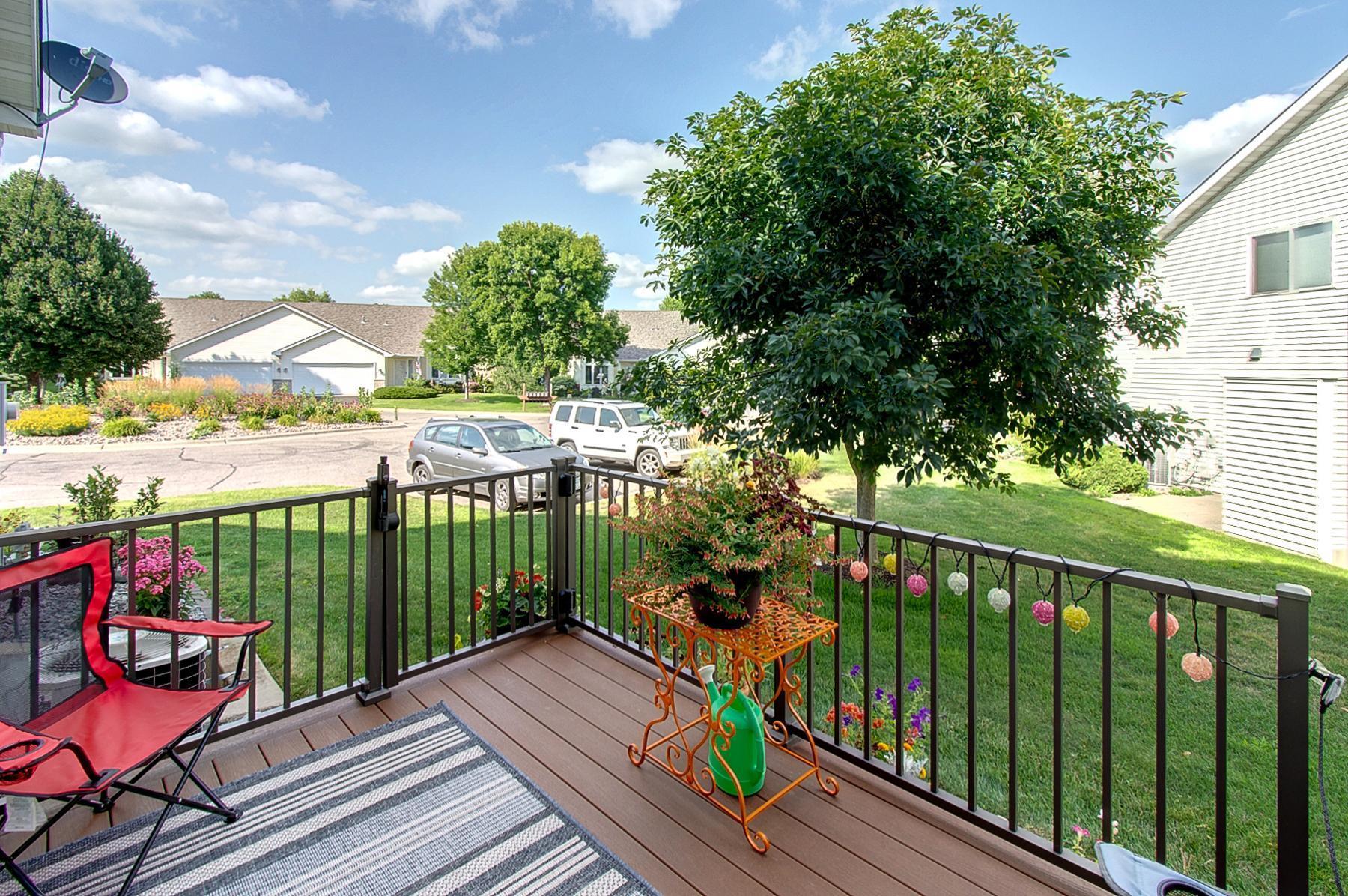 1209 Hawthorne Court