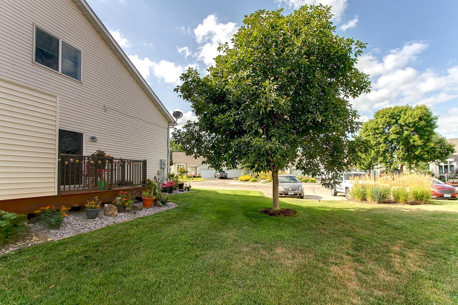 1209 Hawthorne Court