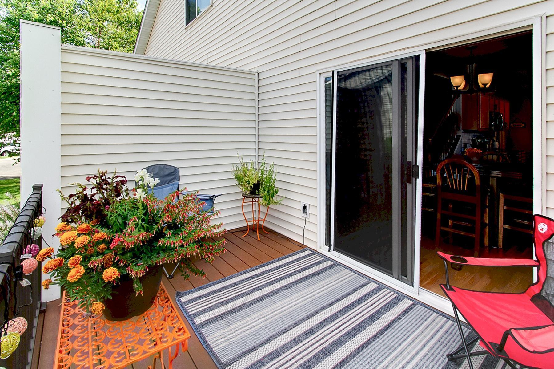 1209 Hawthorne Court