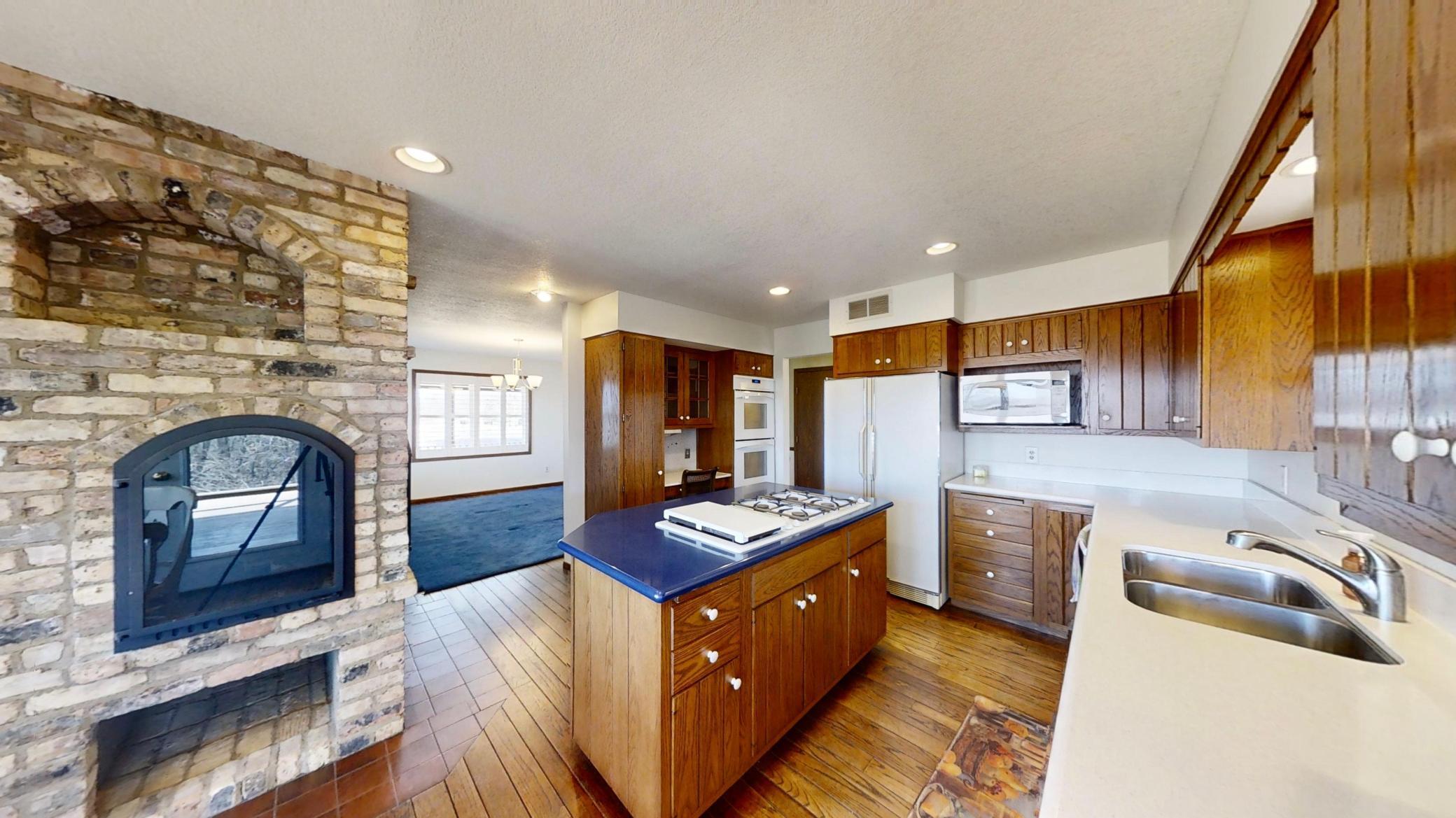 5630 Endwood Trail