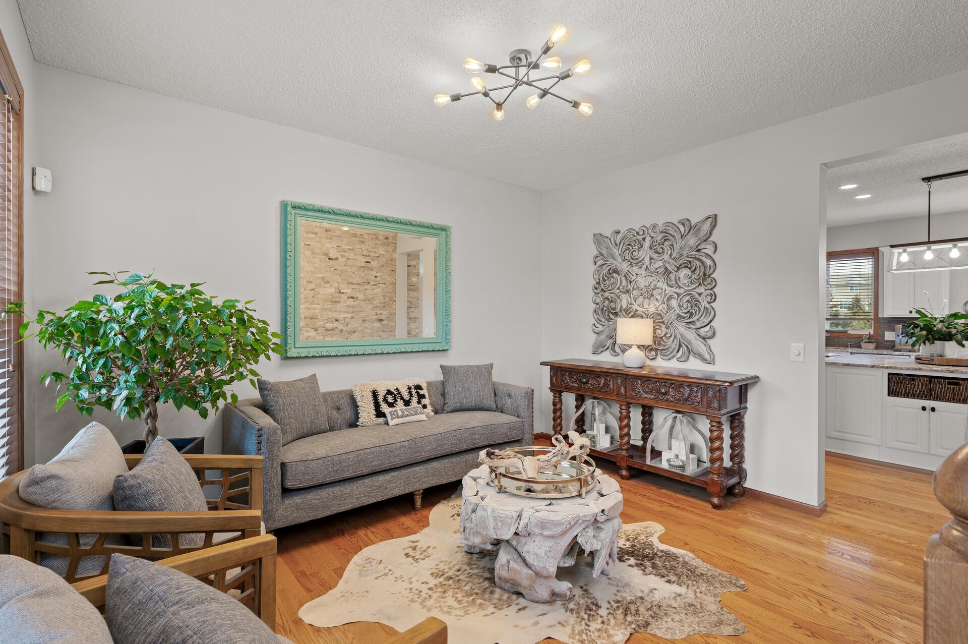 2838 Oak Lawn Drive