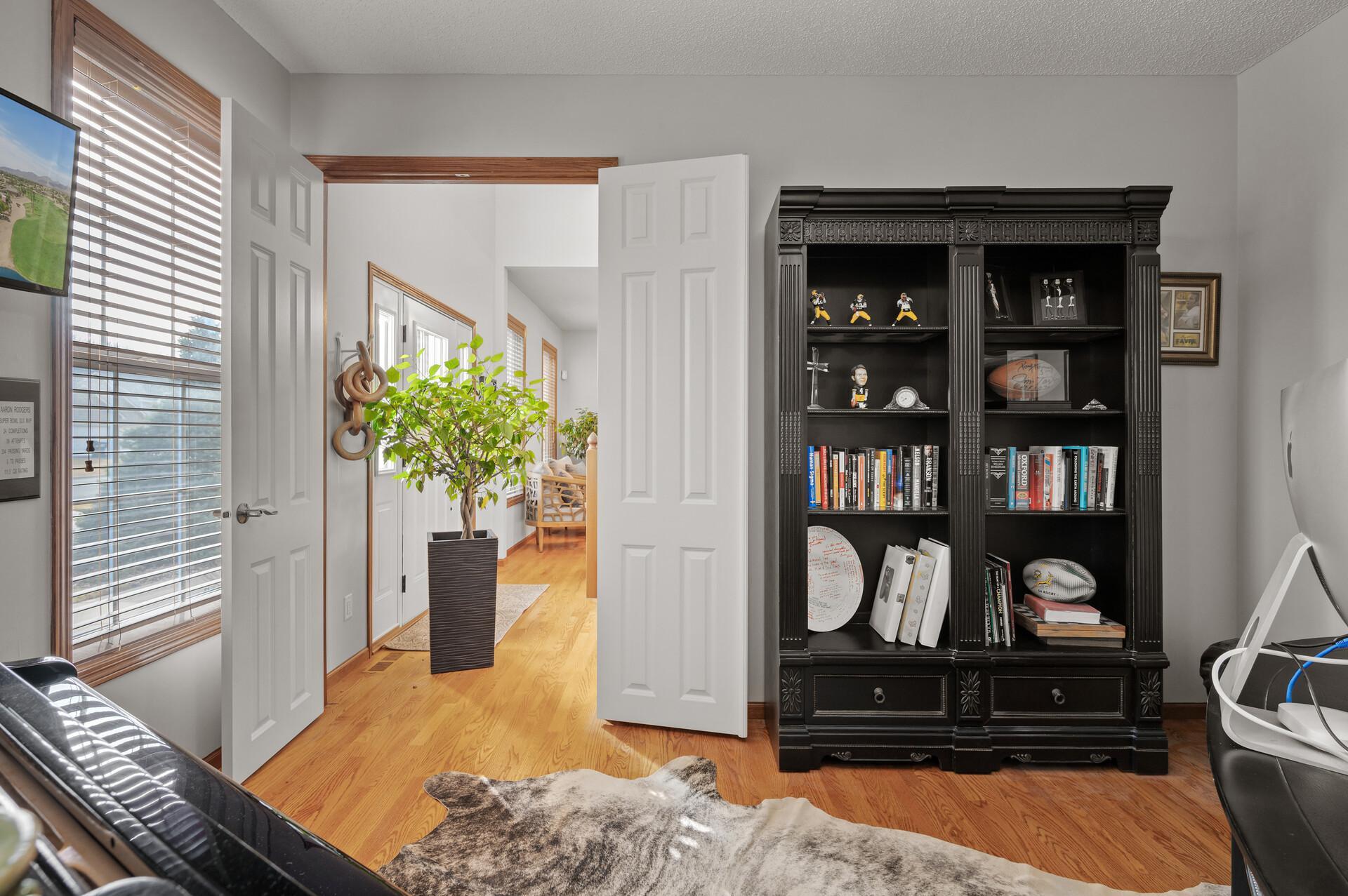 2838 Oak Lawn Drive