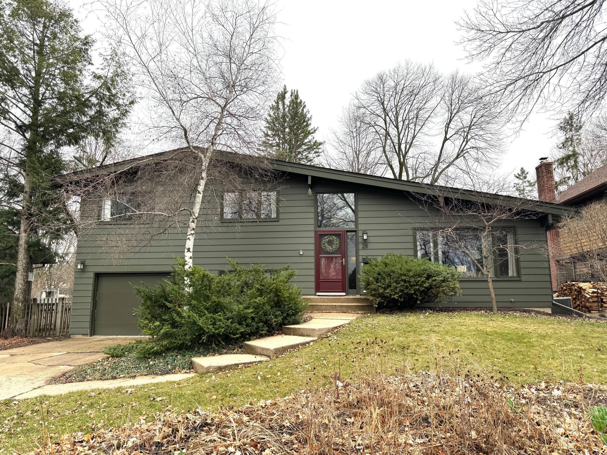 28 Fareway Drive