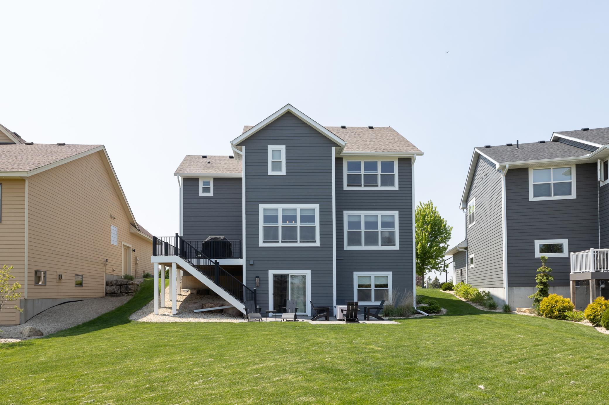 649 Indigo Lane