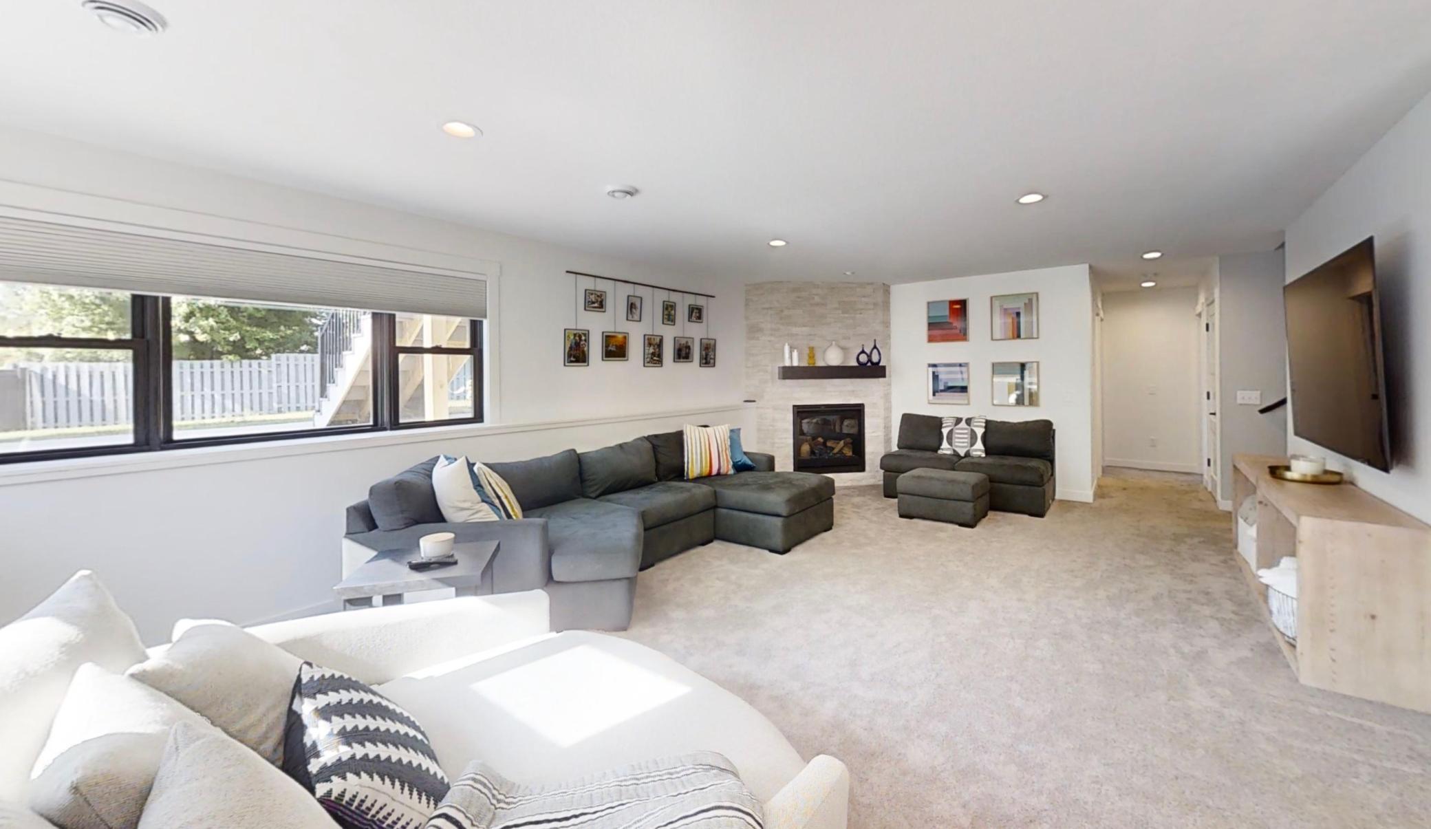 534 Ford Street E