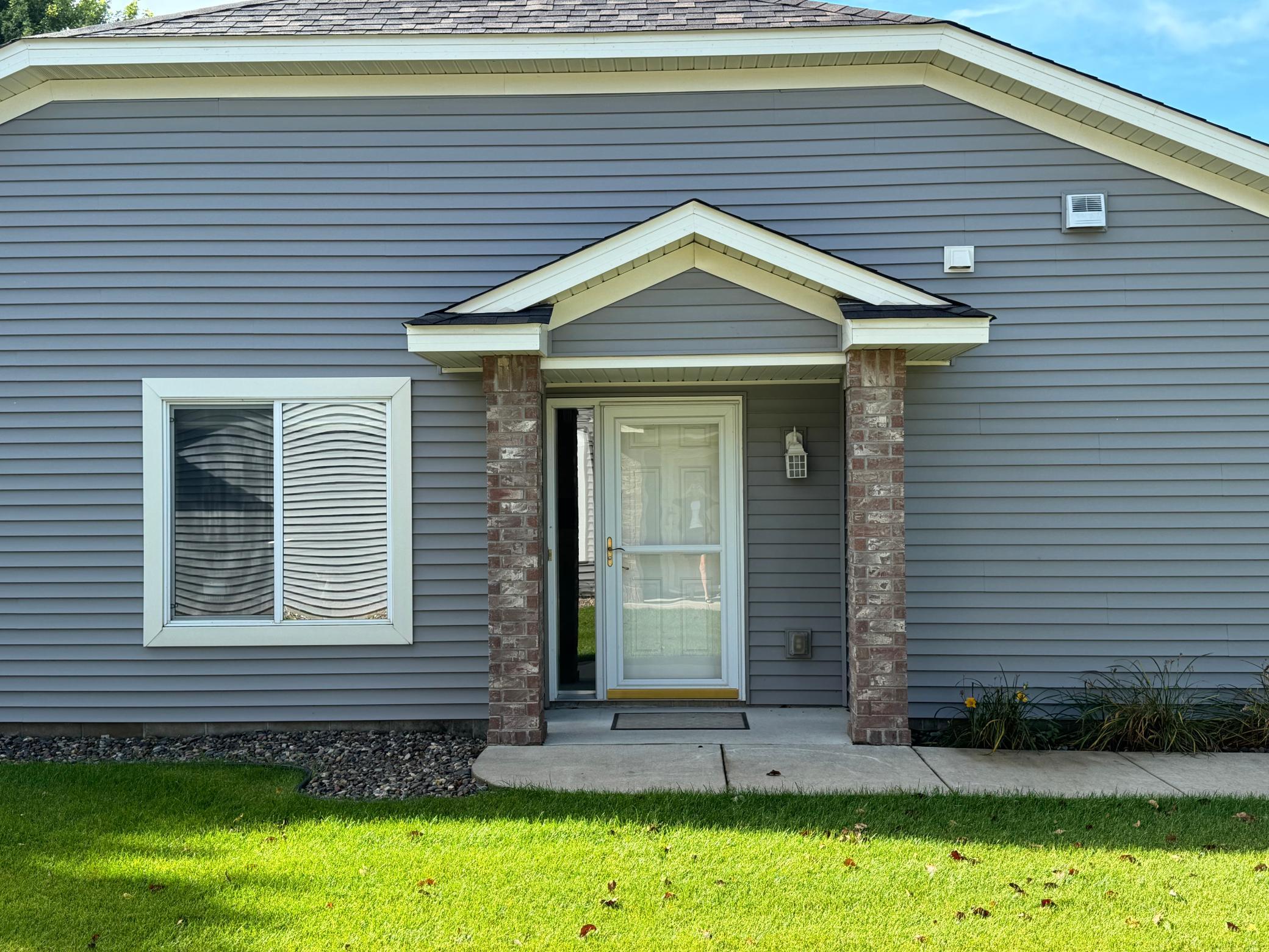 2417 Cotton Lane