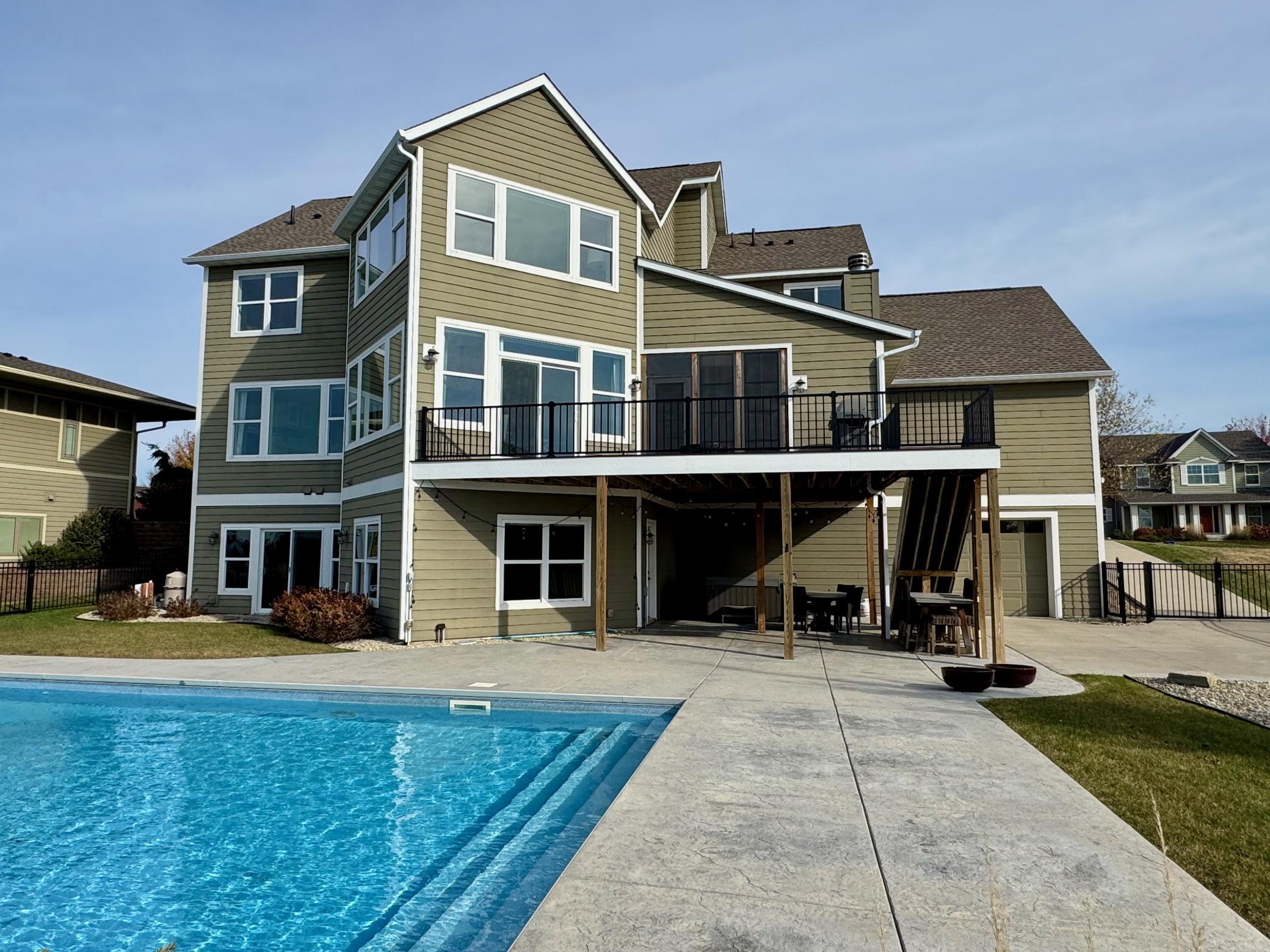 484 Rosewood Road