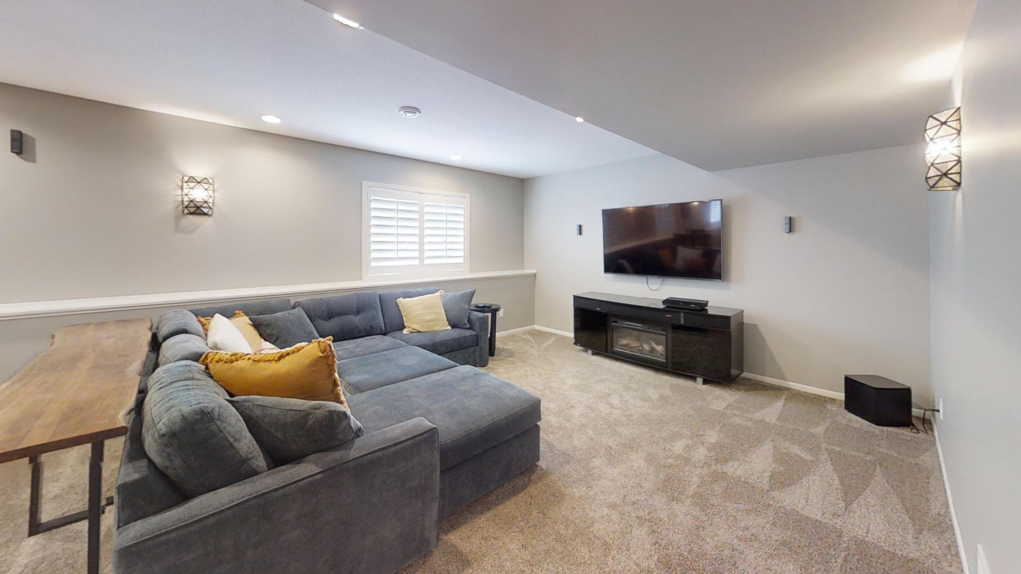 2838 Oak Lawn Drive