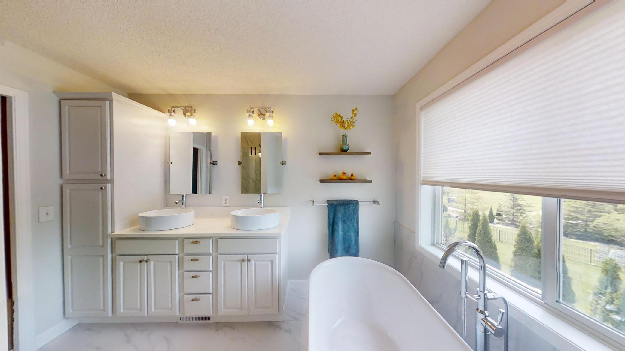 2838 Oak Lawn Drive
