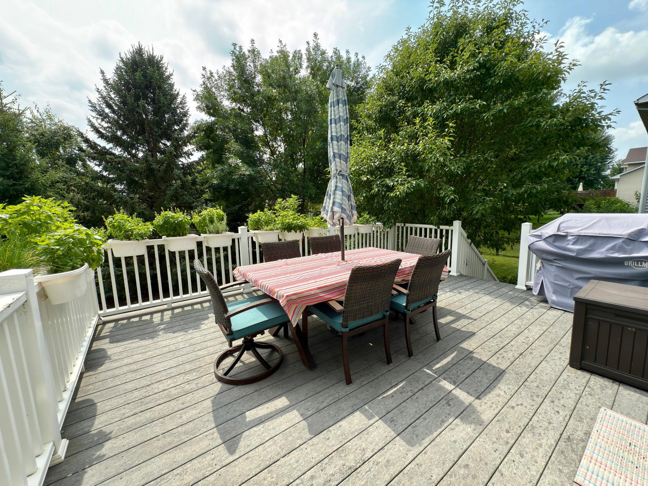 800 East Ridge Drive