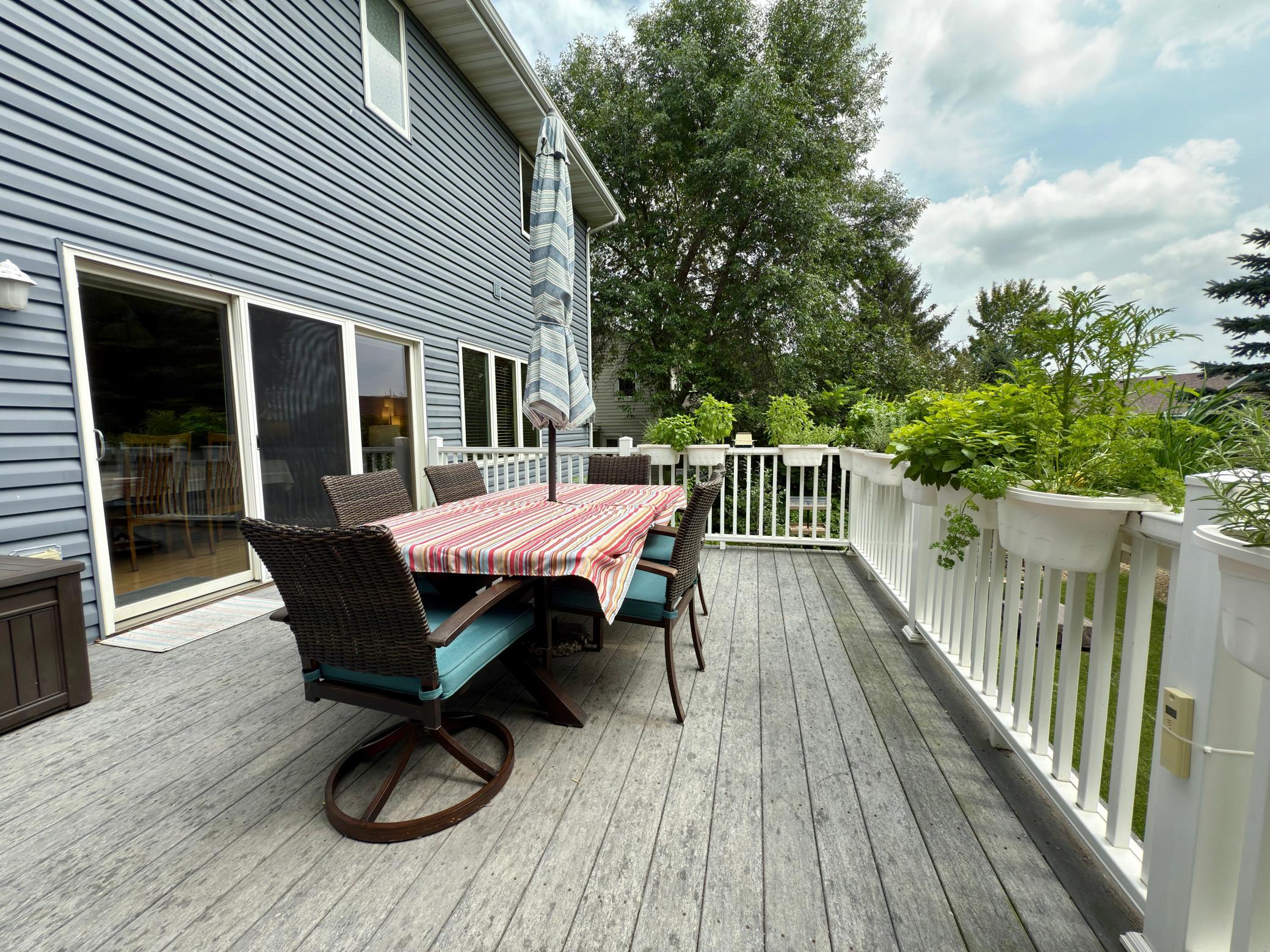 800 East Ridge Drive