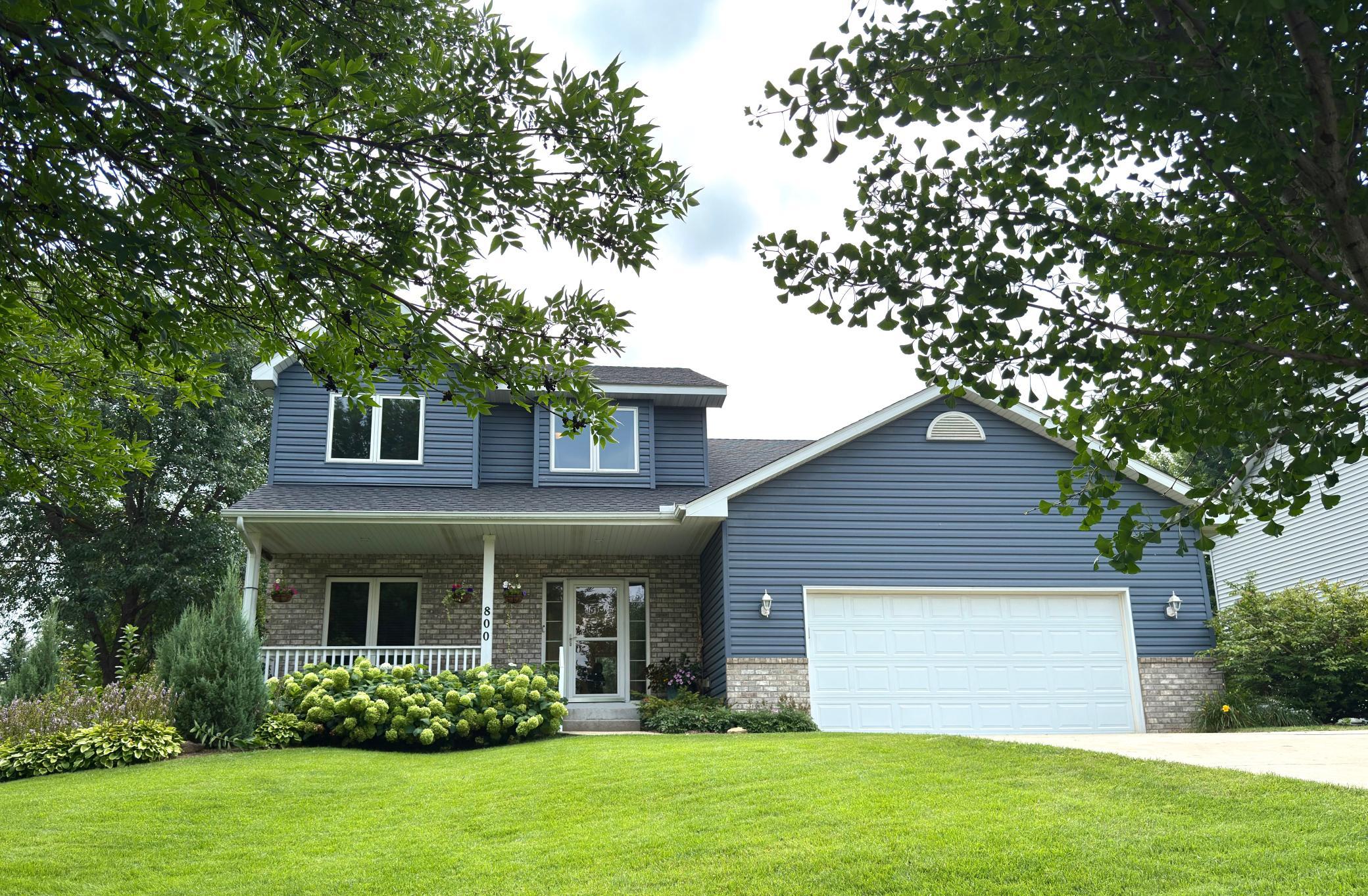 800 East Ridge Drive