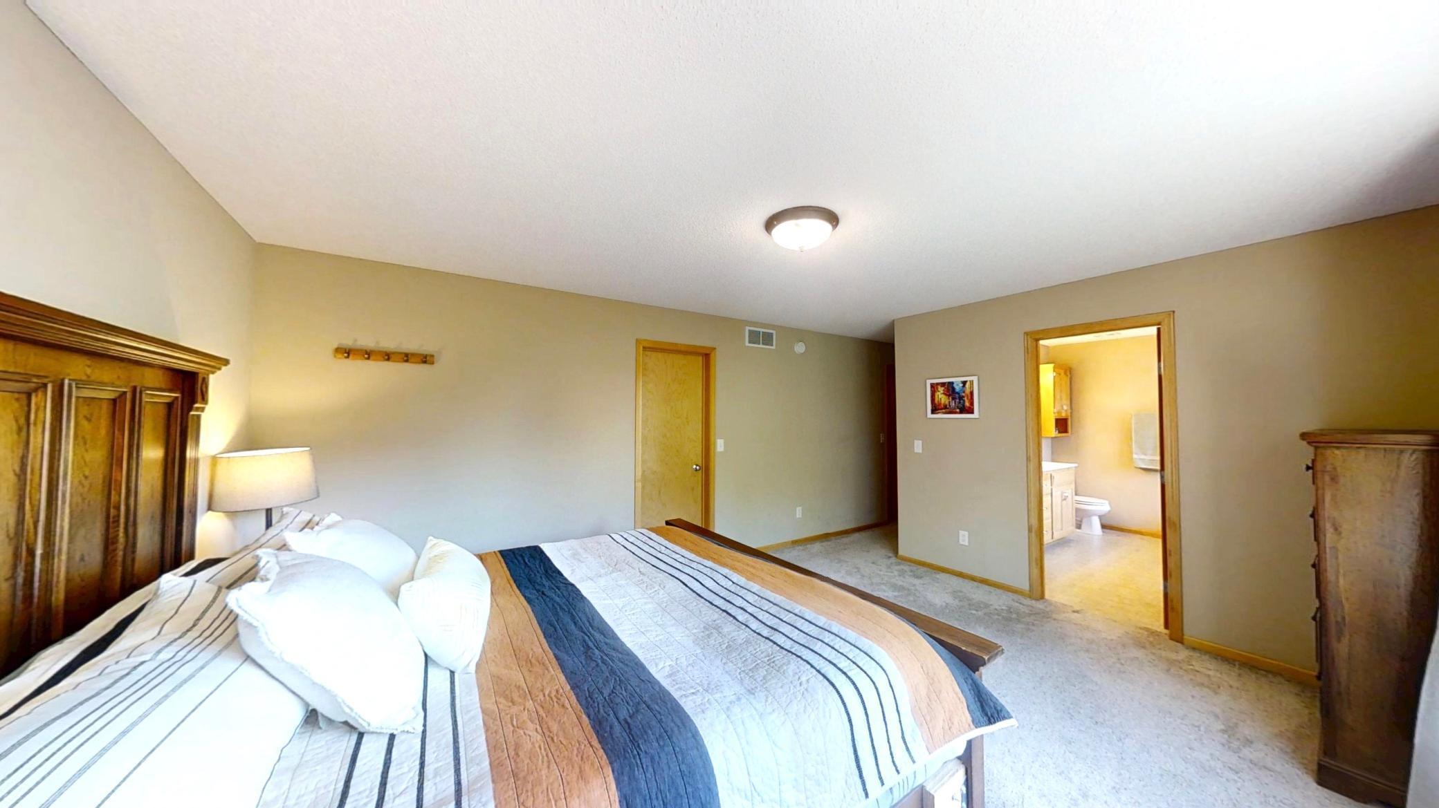 800 East Ridge Drive