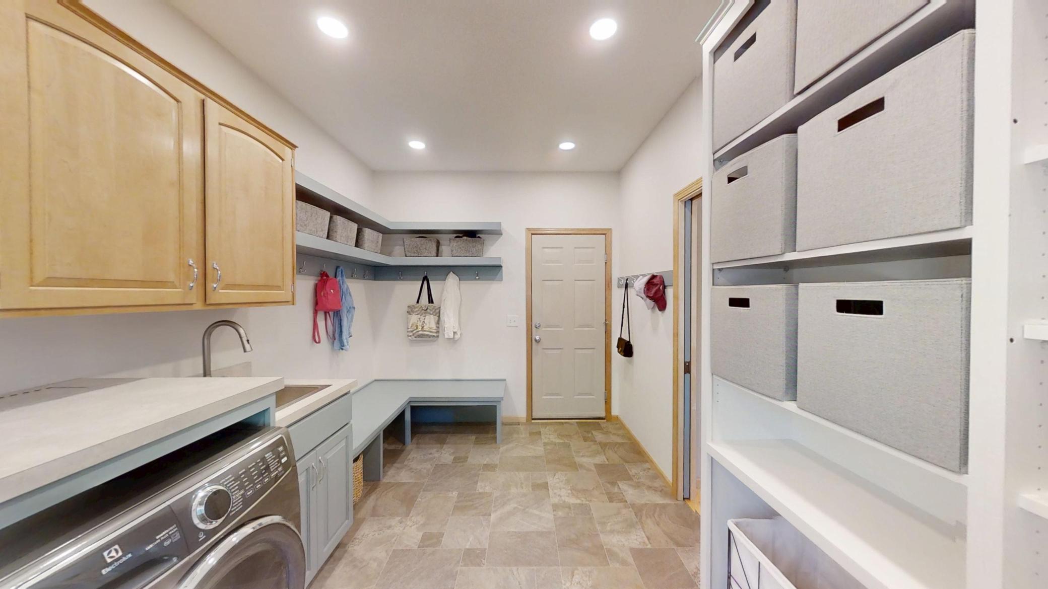 800 East Ridge Drive