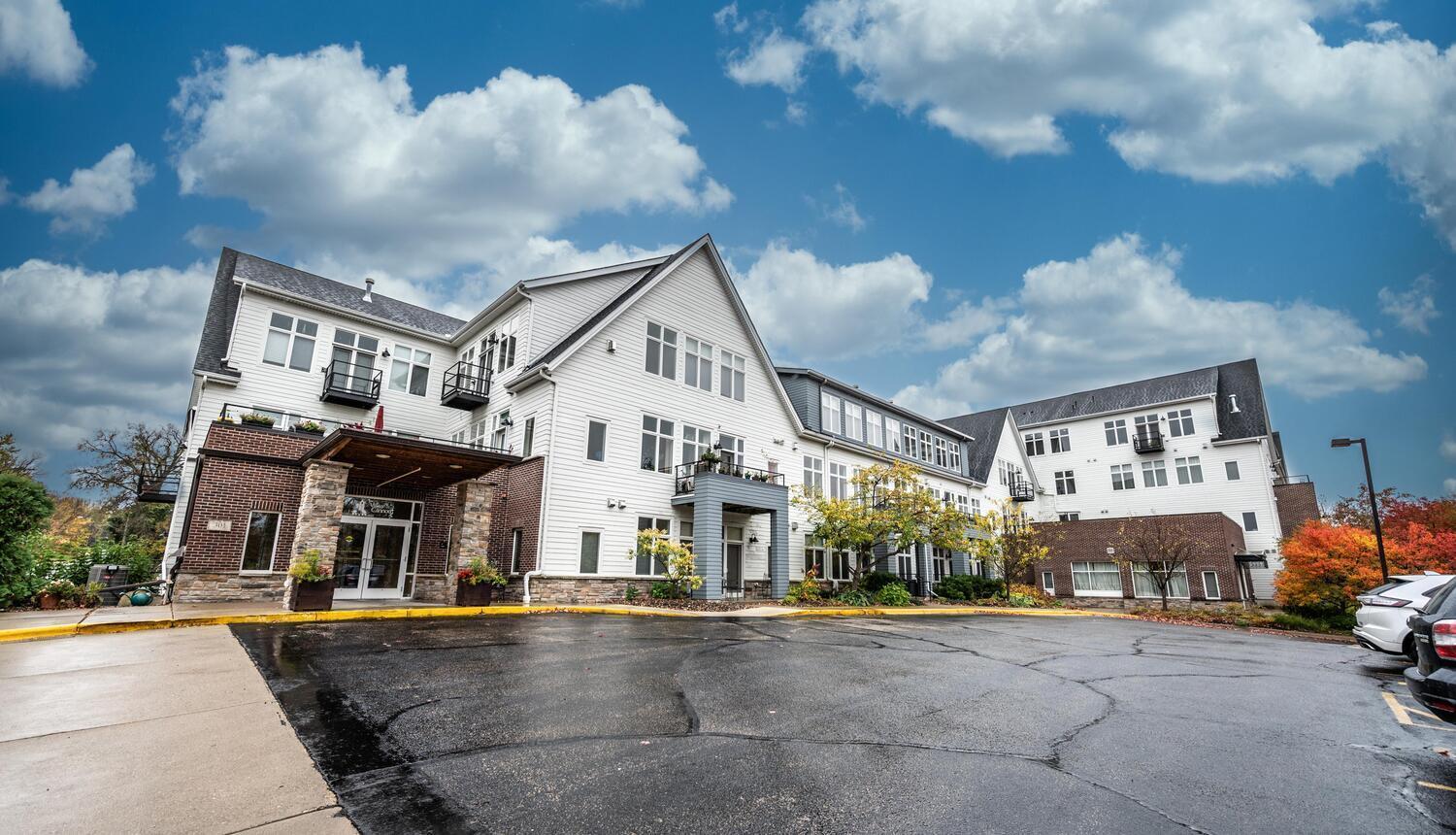 301 7th Street W Unit: 2103