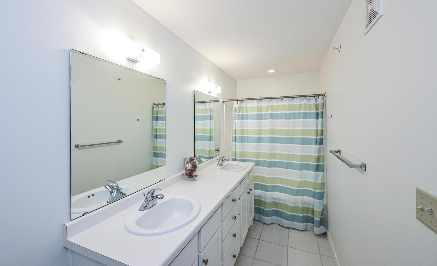 301 7th Street W Unit: 2103