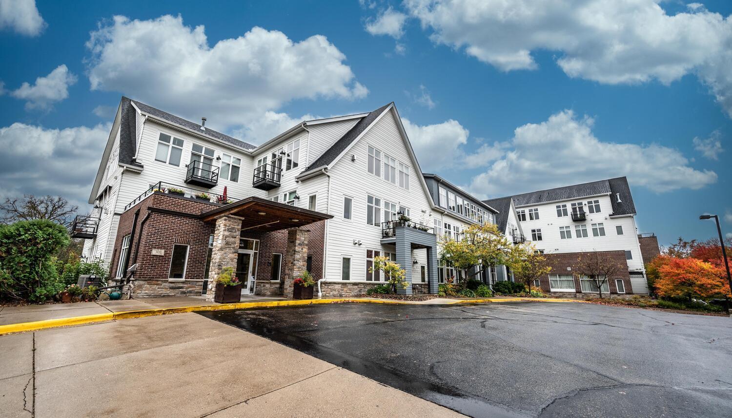 301 7th Street W Unit: 2103