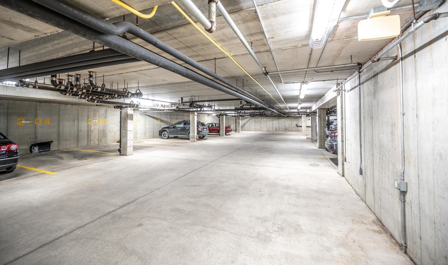 301 7th Street W Unit: 2103