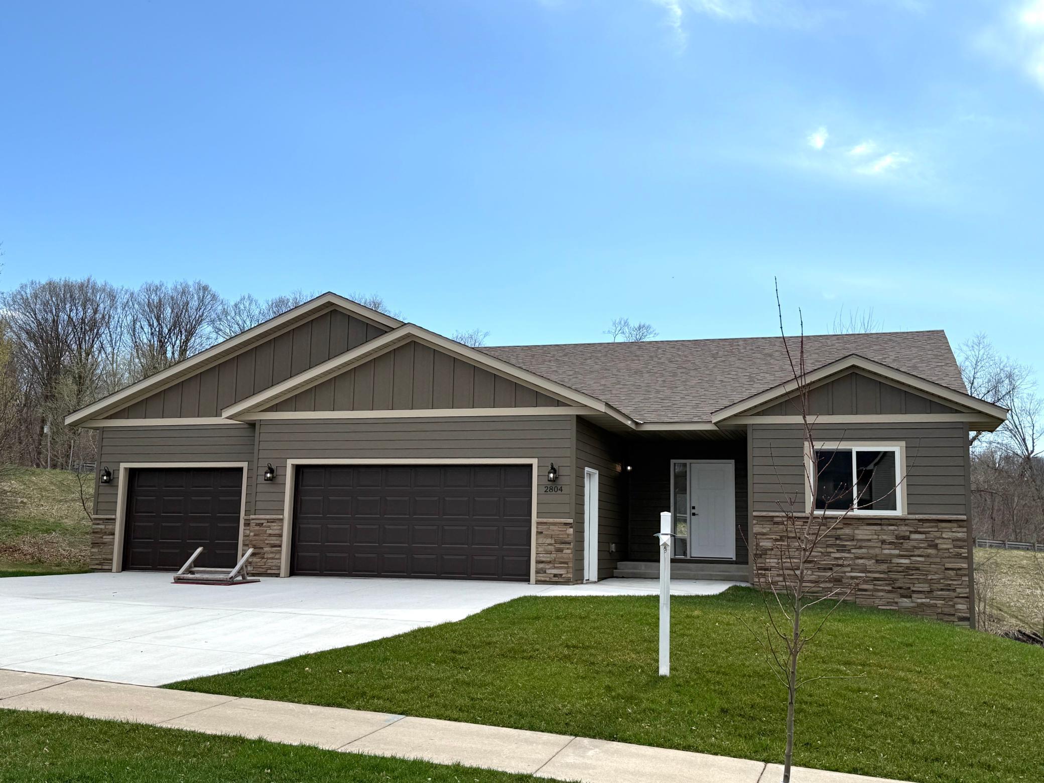 2804 Oak Lawn Drive