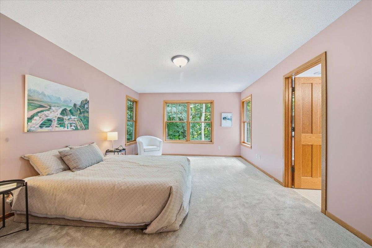1009 Greenleaf Court