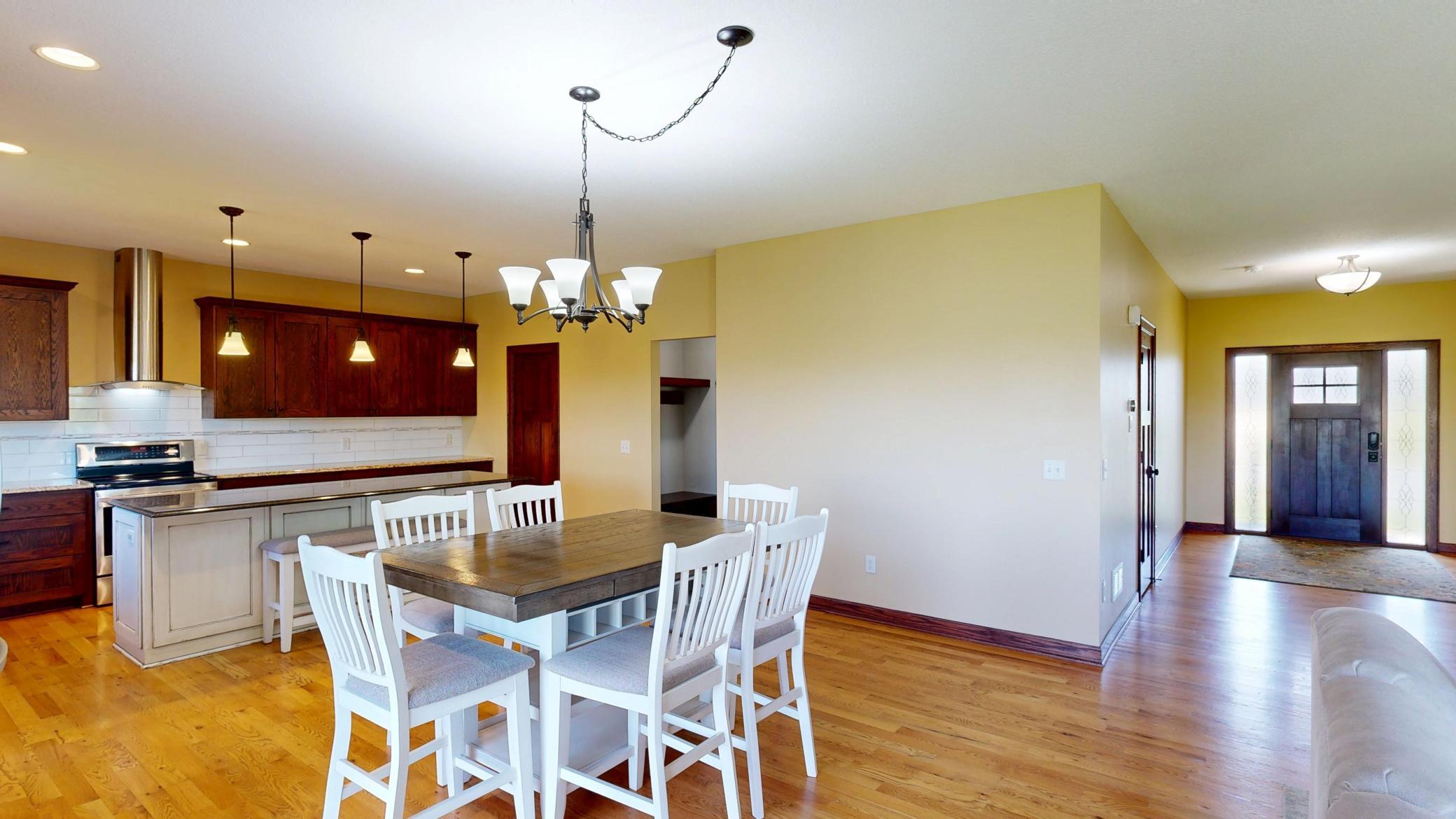 15315 Elm Court