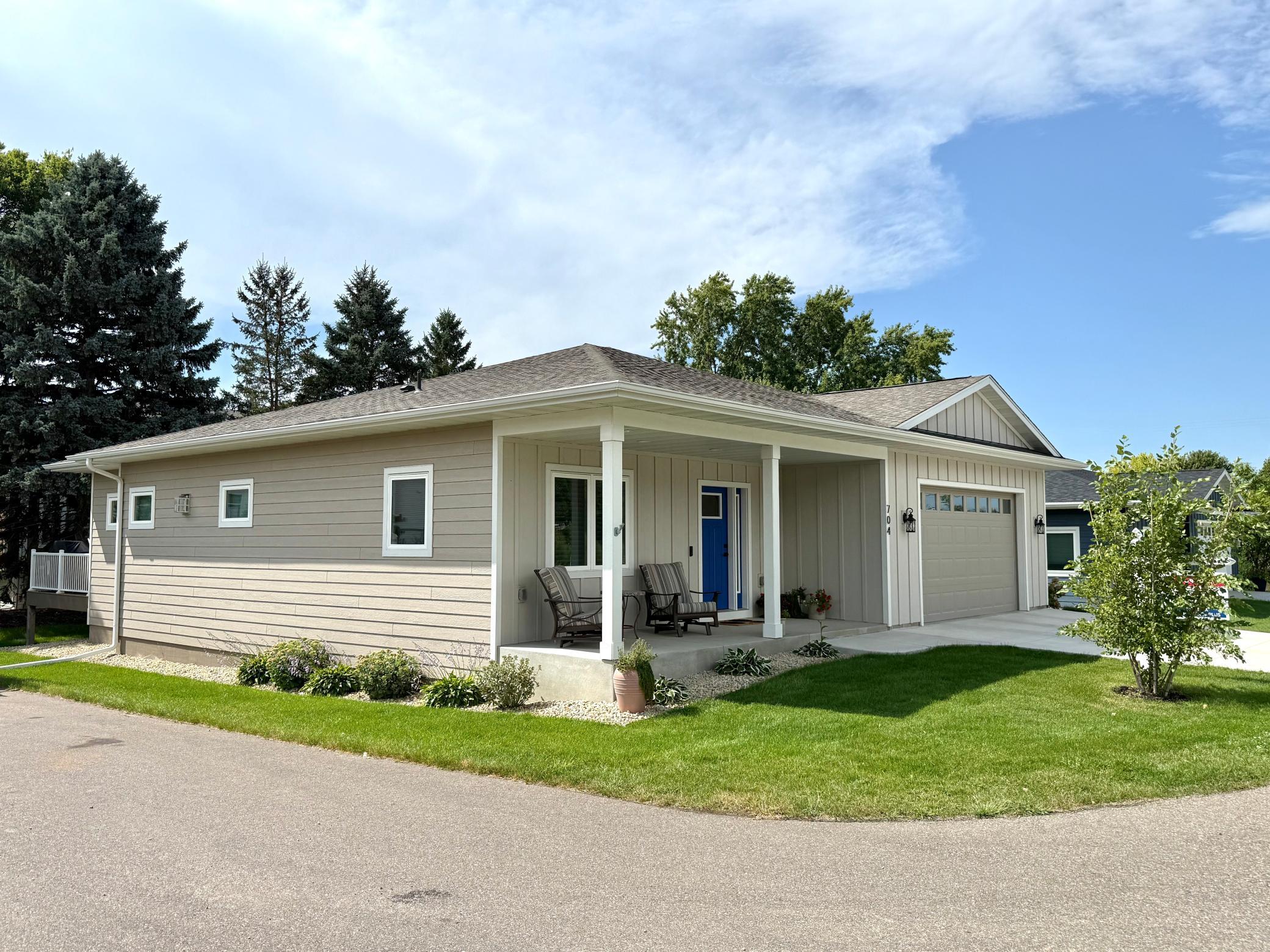 704 Maple Place
