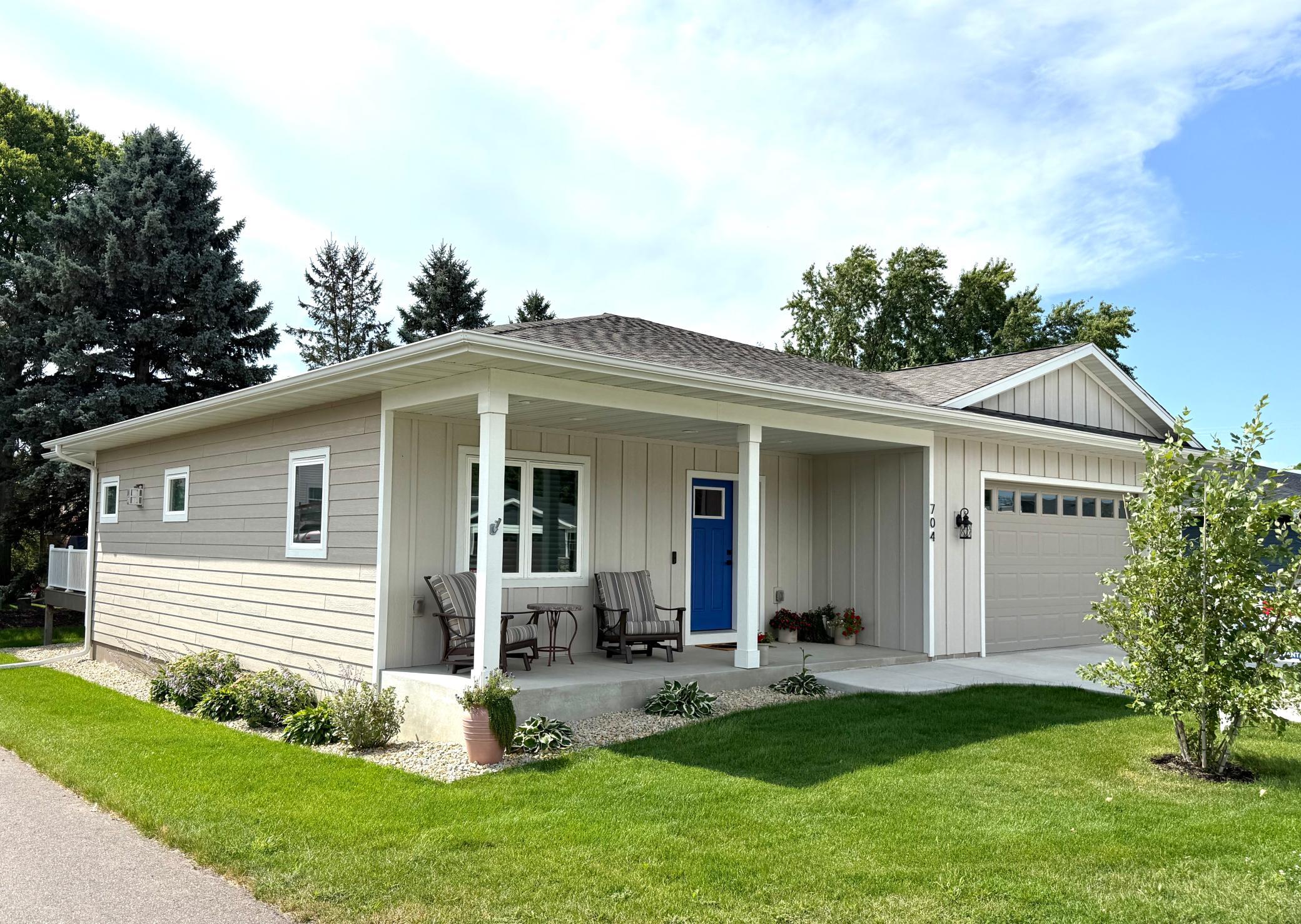704 Maple Place