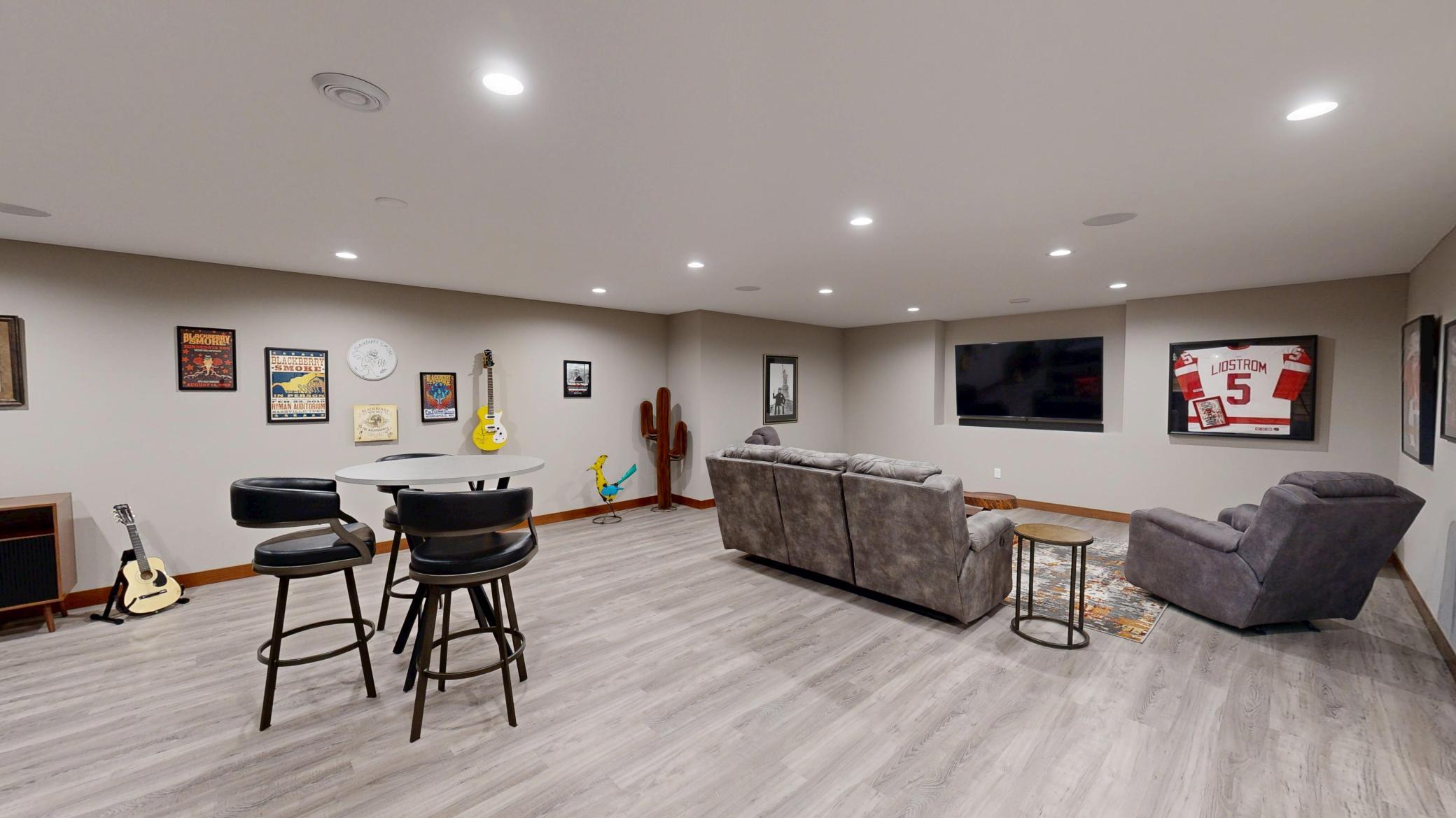 704 Maple Place