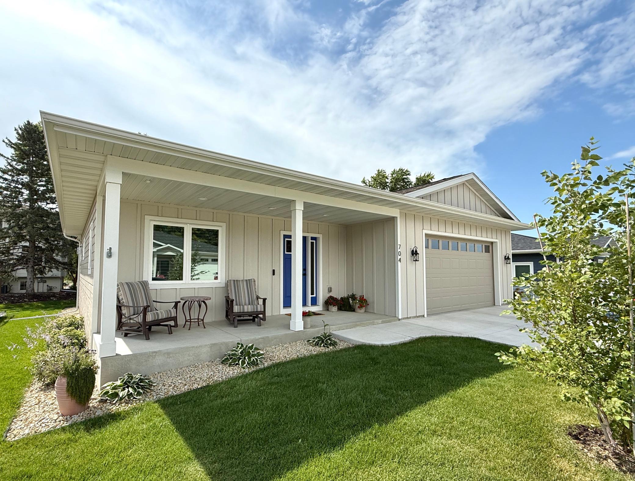 704 Maple Place